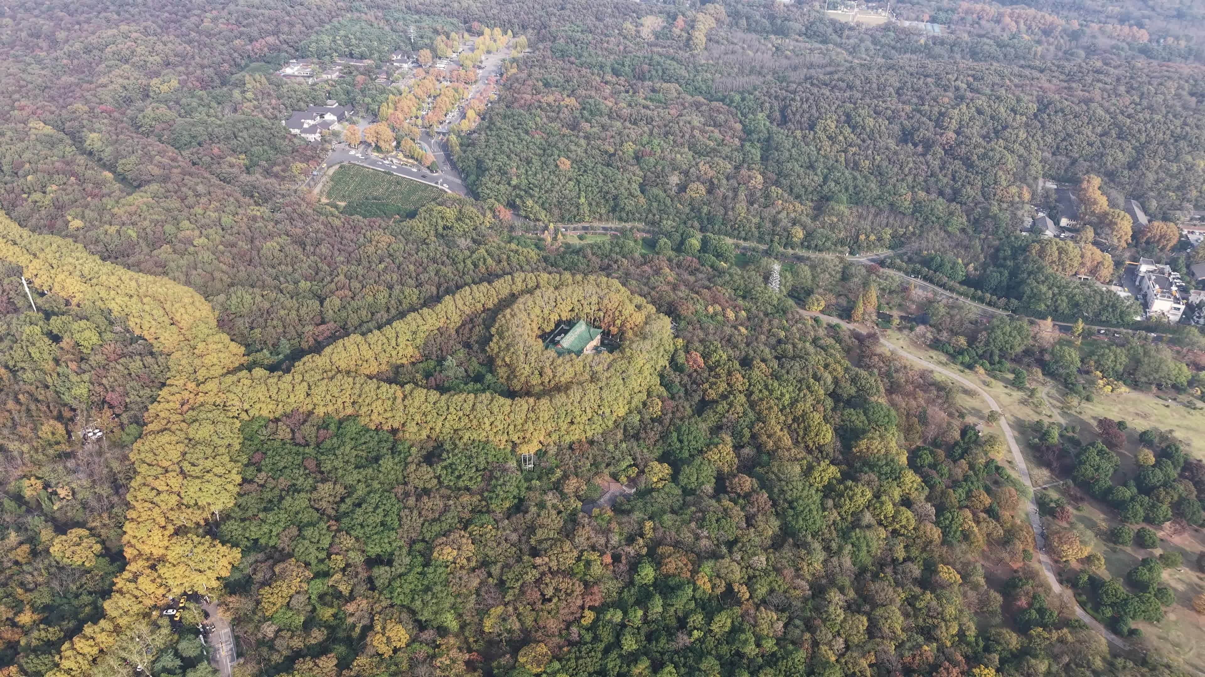 美龄宫航拍视频素材画面1