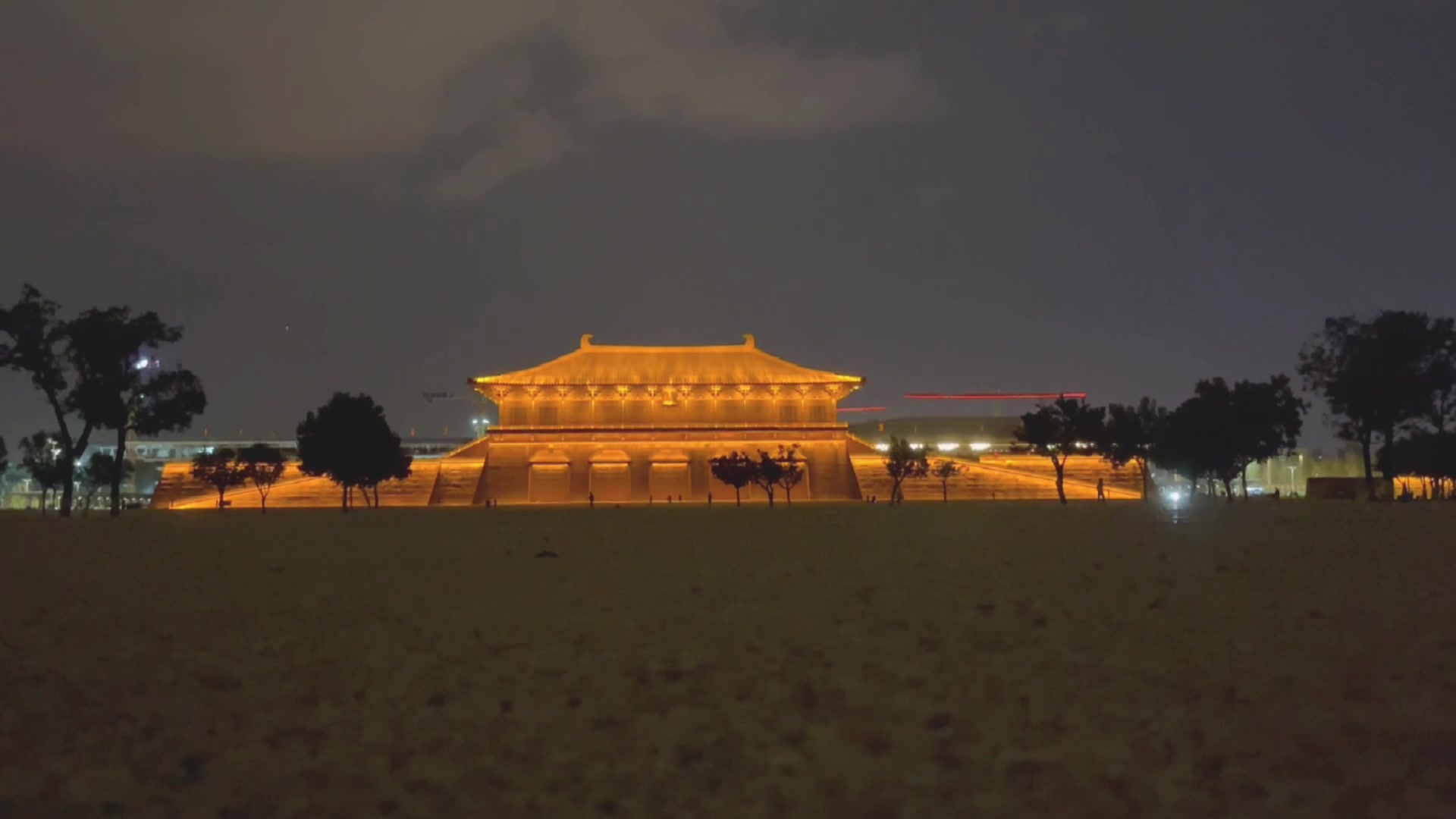 大明宫遗址公园夜景视频素材画面4