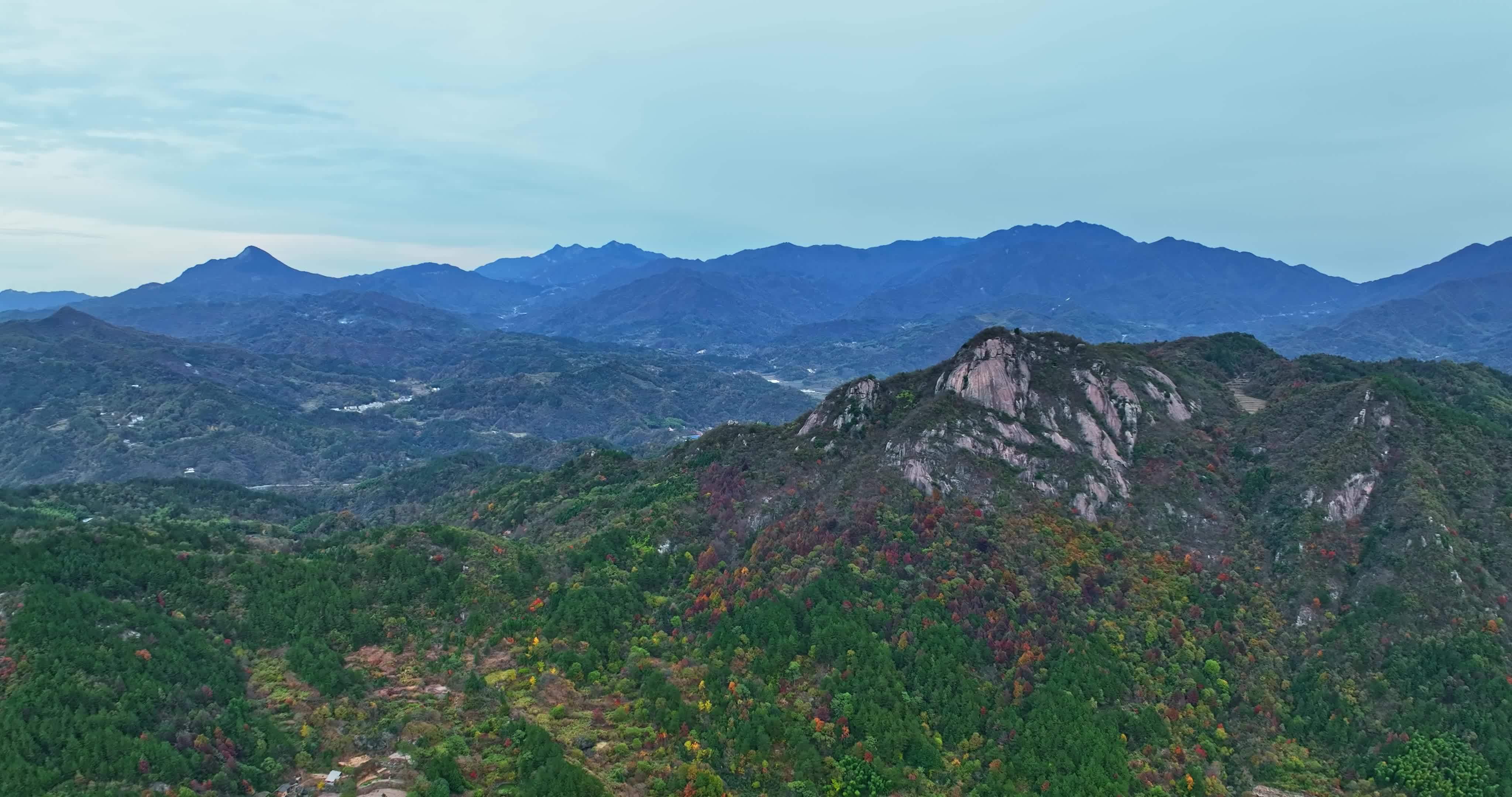 安徽金寨大别山秋天0106视频素材画面3