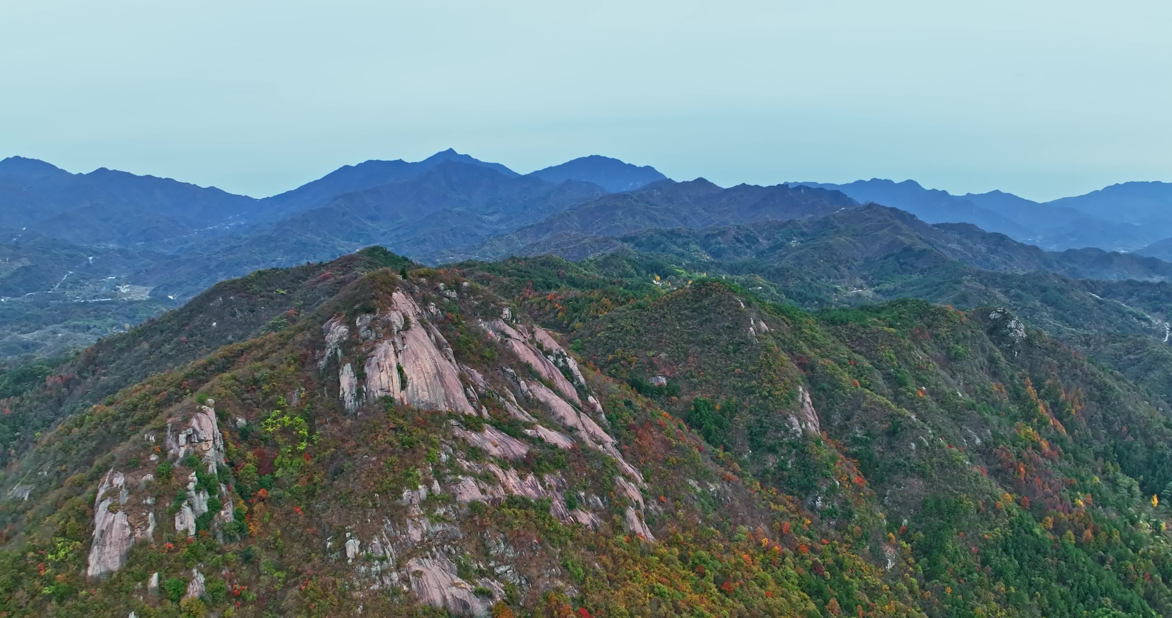 安徽金寨大别山秋天0099视频素材画面3