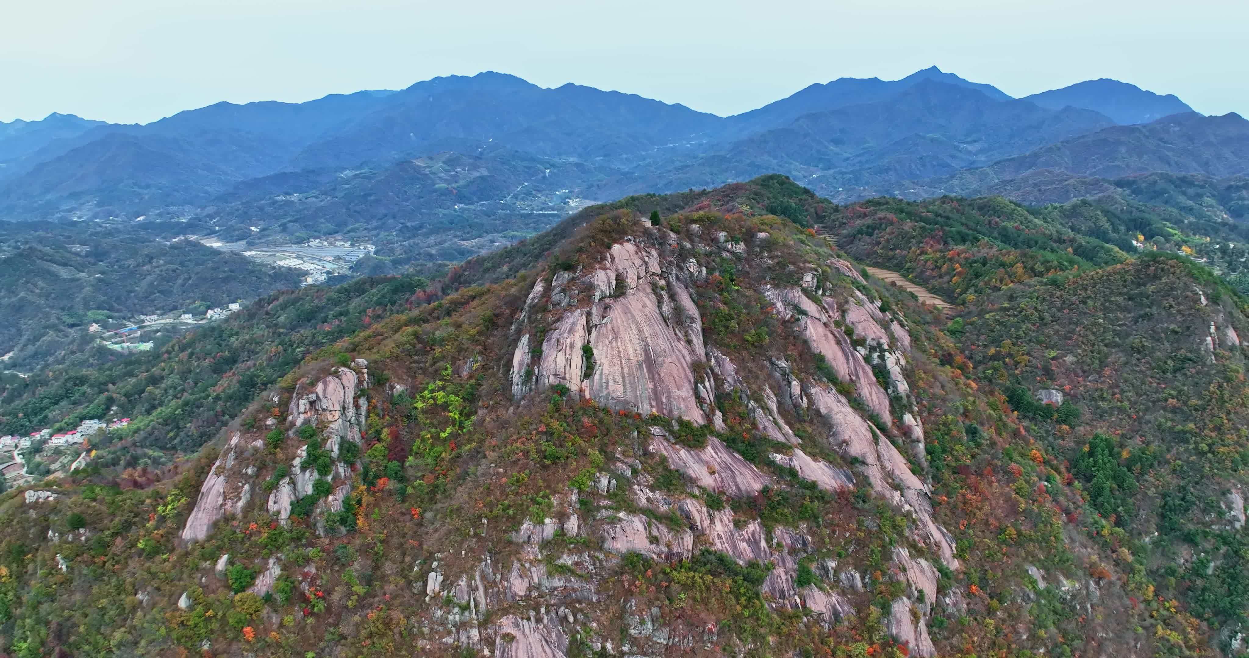 安徽金寨大别山秋天0098视频素材画面1