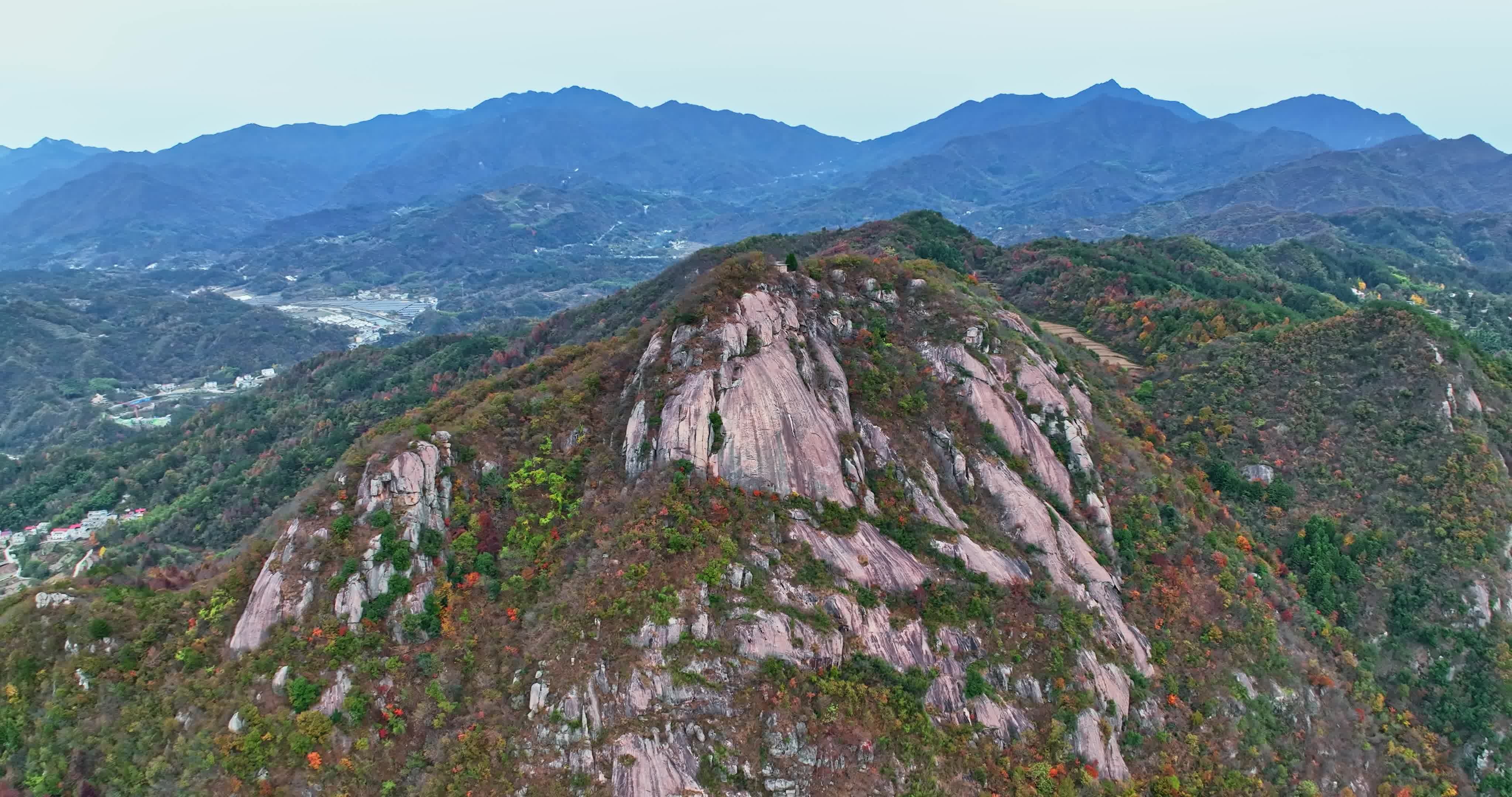 安徽金寨大别山秋天0098视频素材画面2