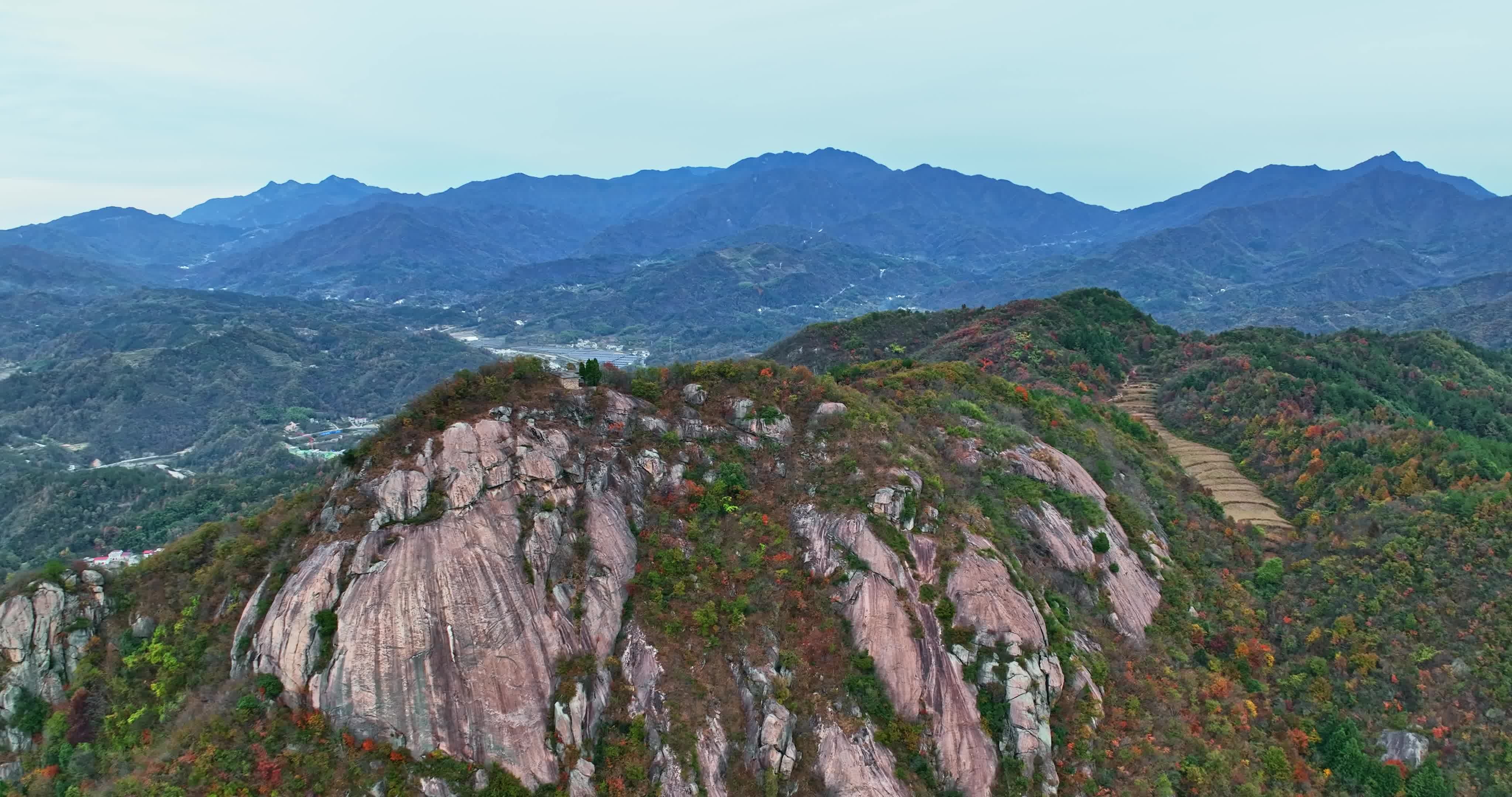 安徽金寨大别山秋天0097视频素材画面2