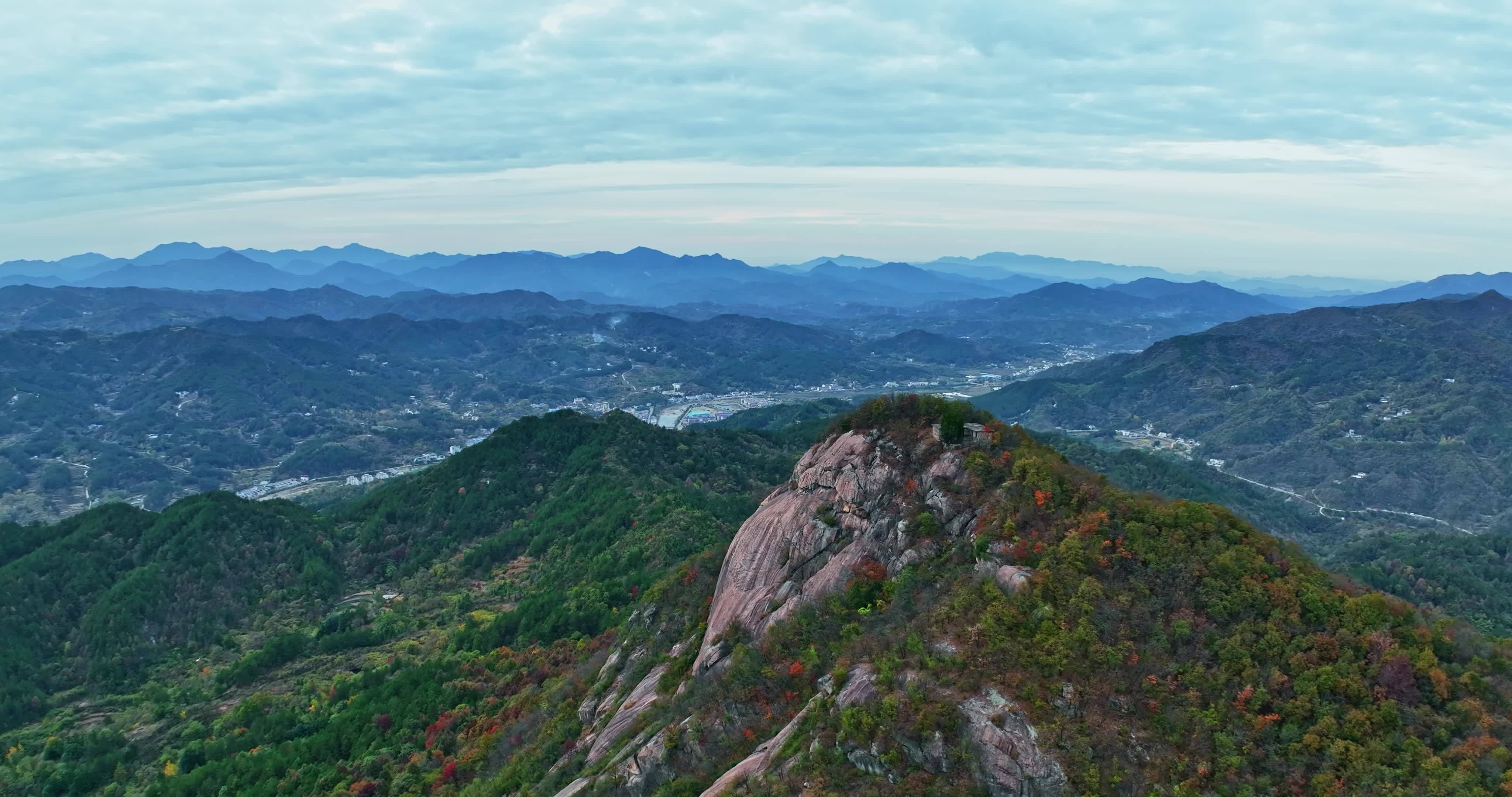 安徽金寨大别山秋天0095视频素材画面2