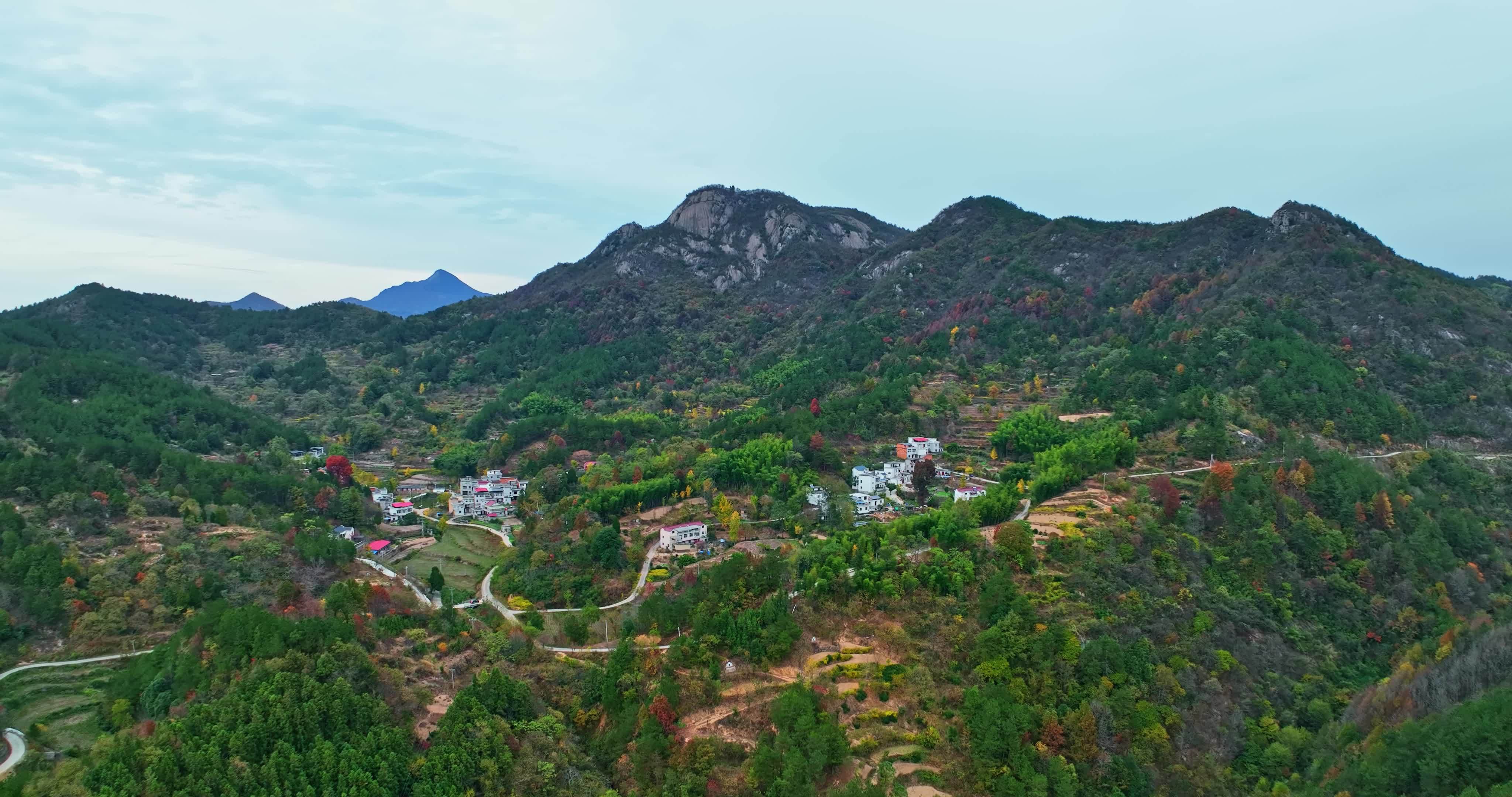 安徽金寨大别山秋天0090视频素材画面2