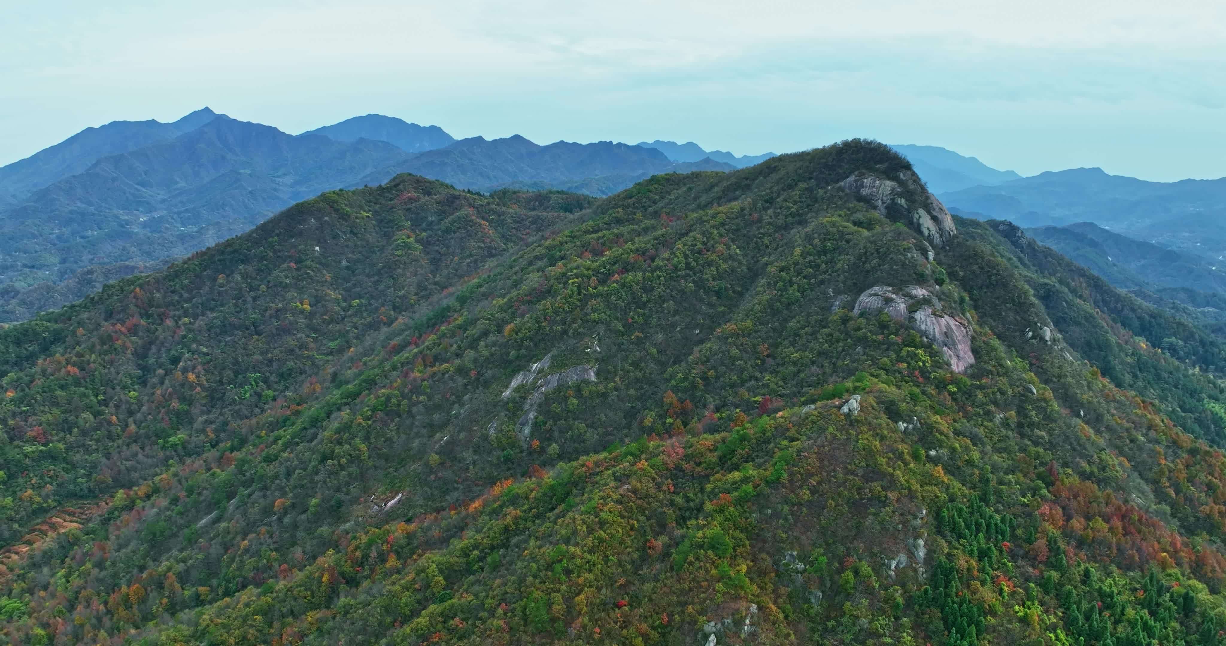 安徽金寨大别山秋天0077视频素材画面1