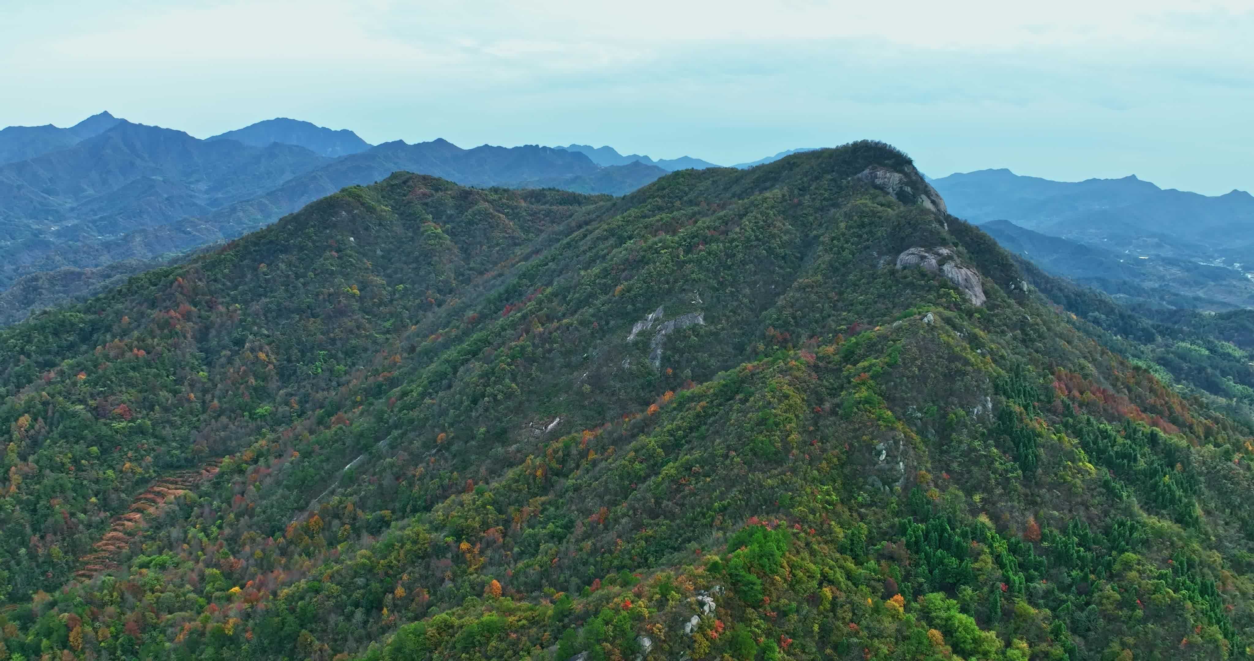安徽金寨大别山秋天0076视频素材画面2