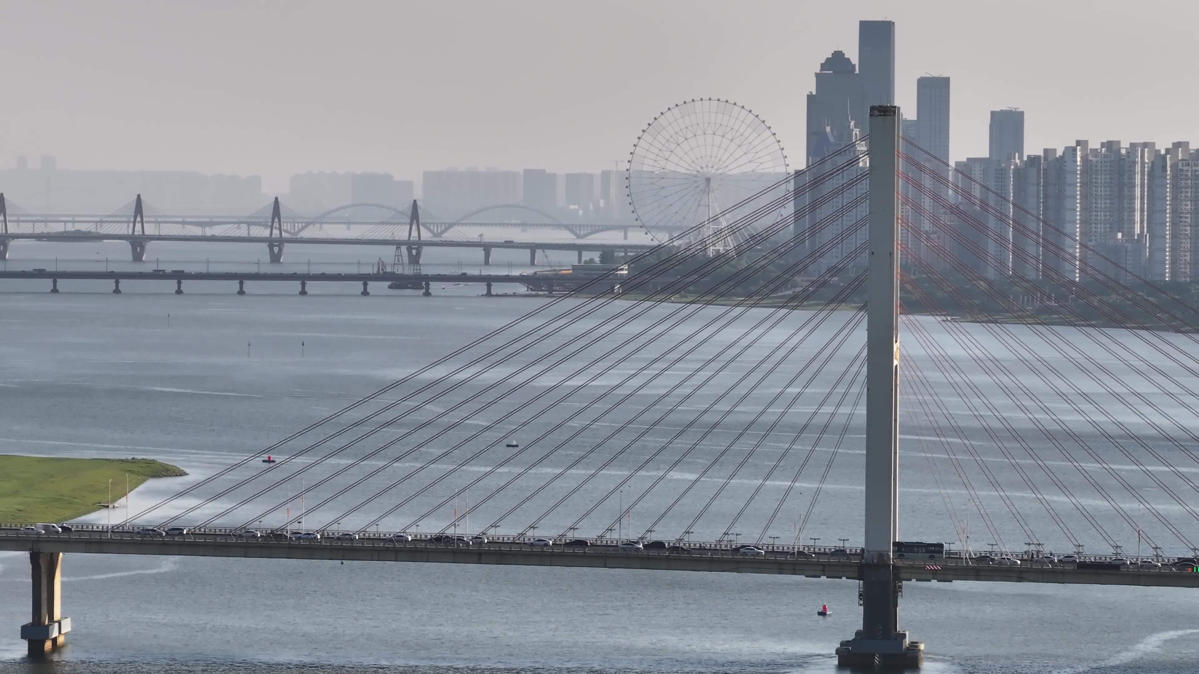 南昌城市航拍 滕王阁 南昌舰南昌夜景4K视频素材画面1