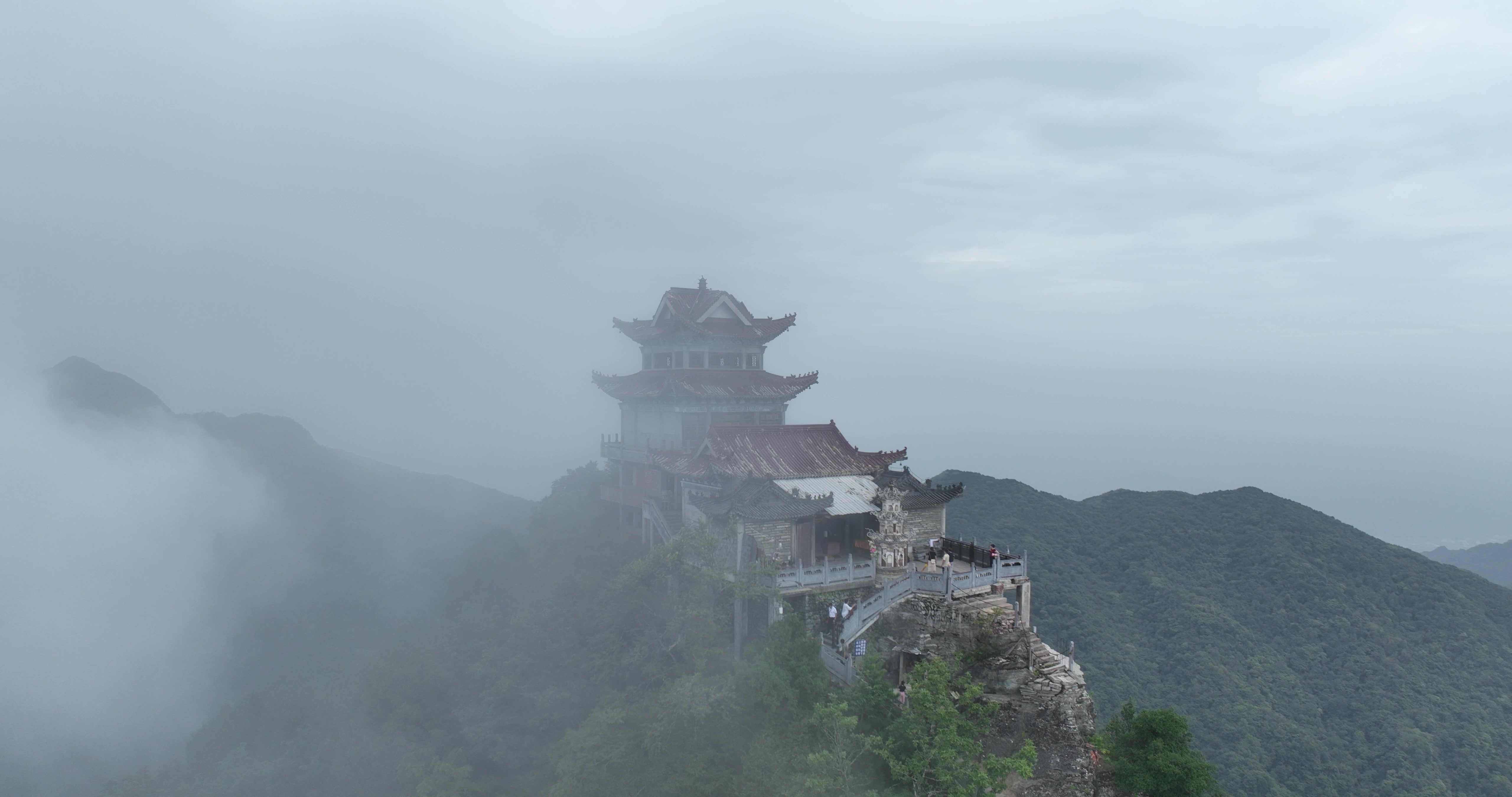 陕西安康紫阳县擂鼓台云海视频素材画面1