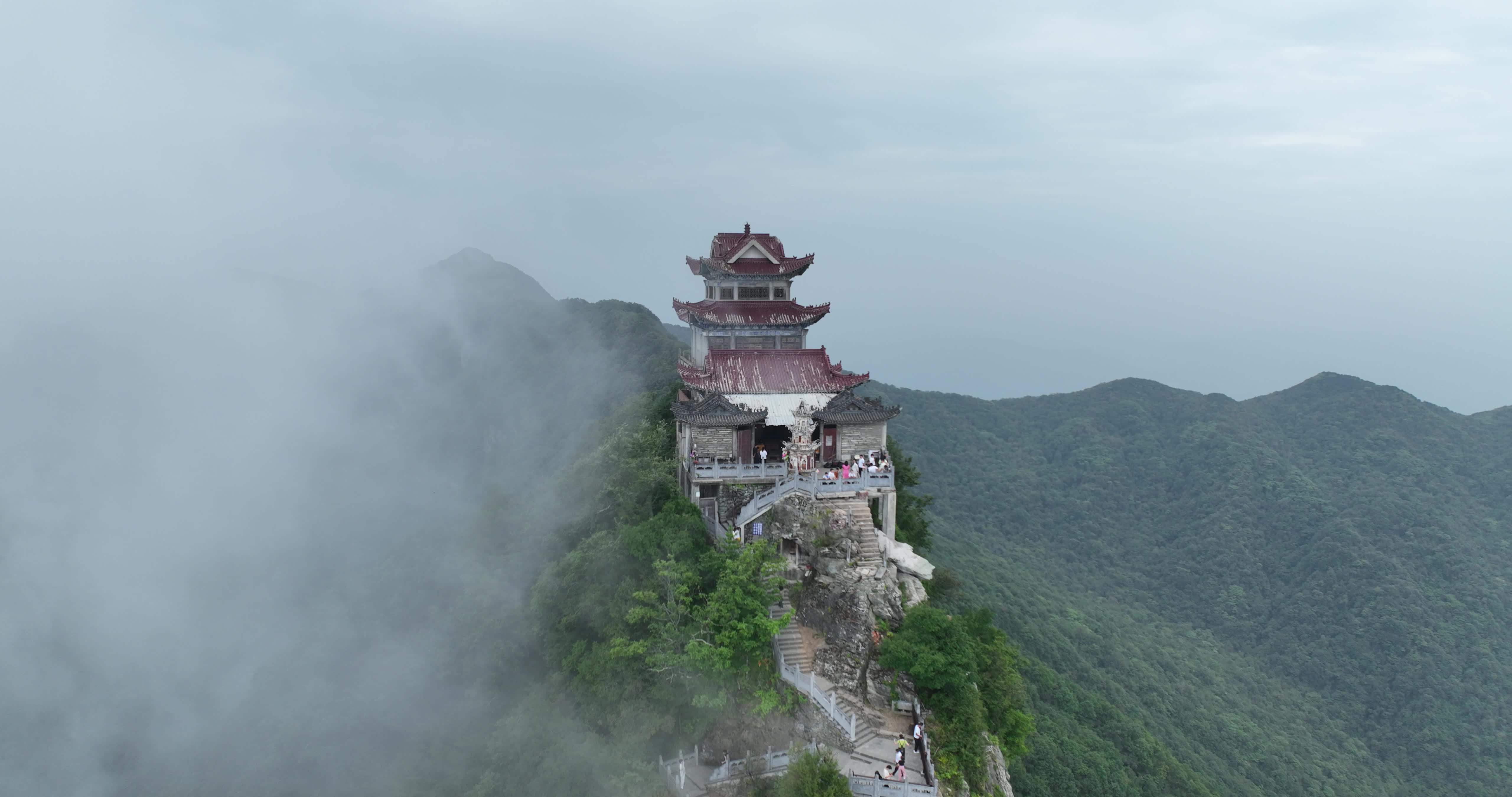 陕西安康紫阳县擂鼓台云海视频素材画面4