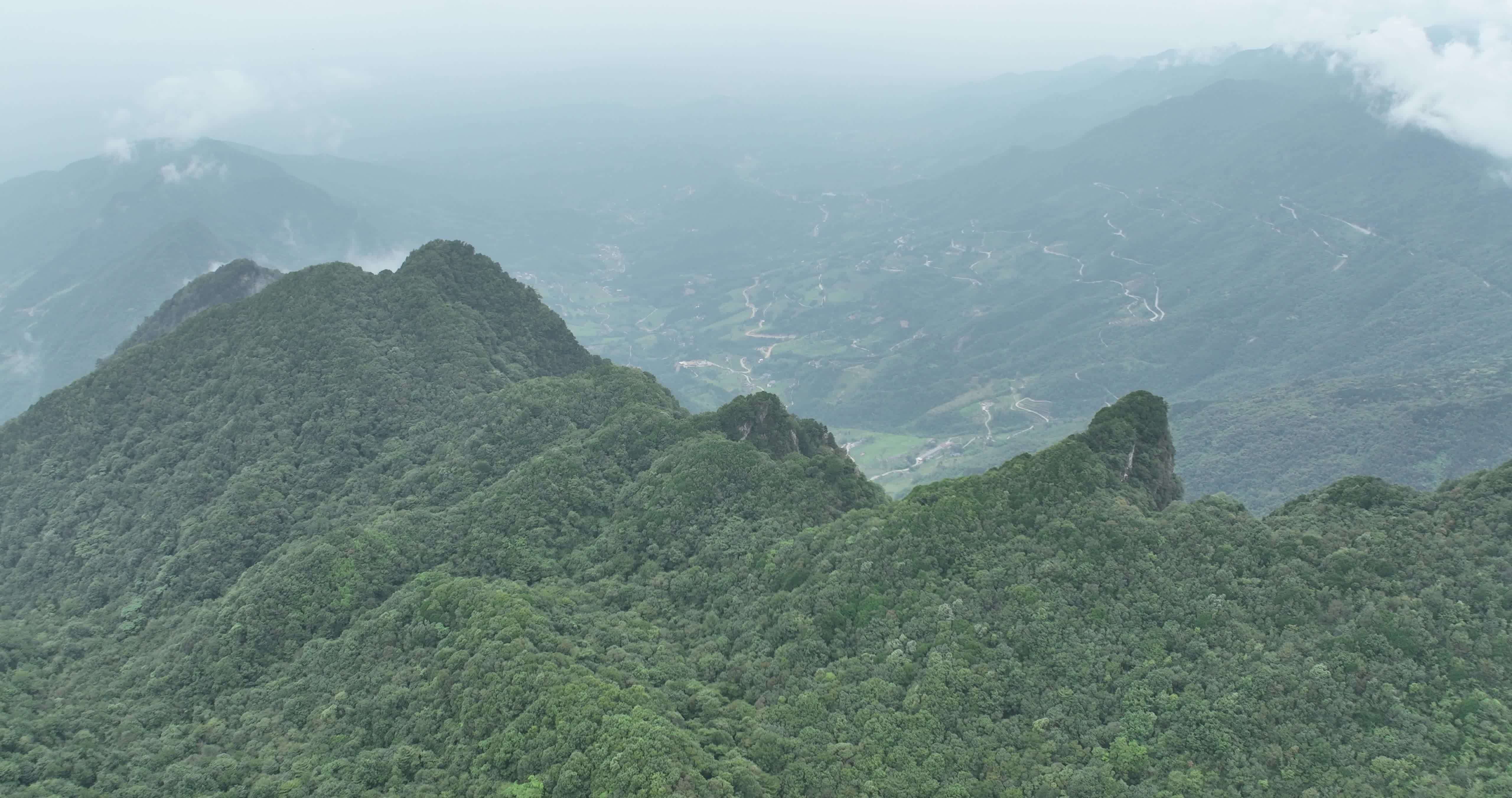 陕西安康紫阳县擂鼓台云海视频素材画面2
