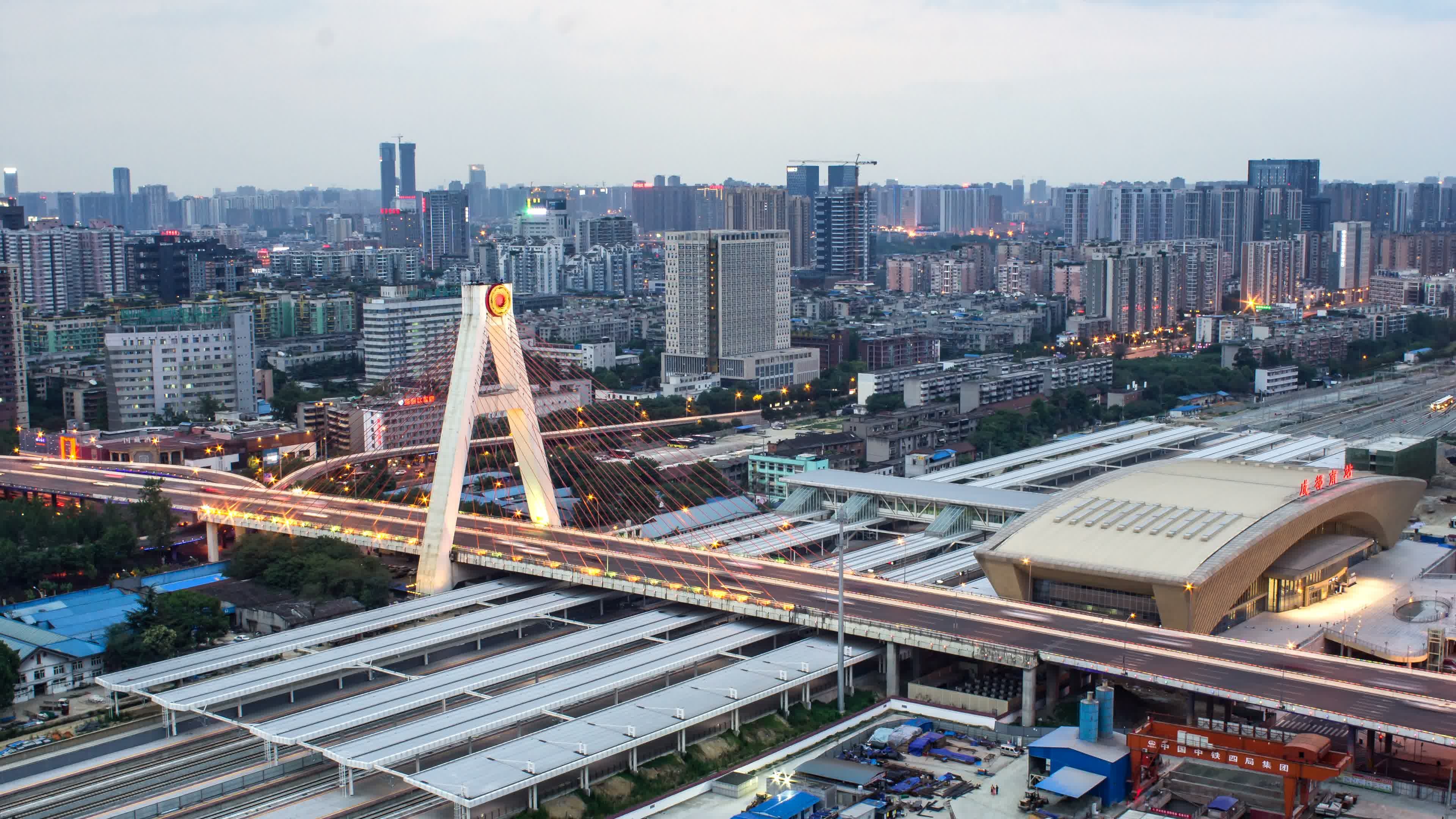 成都武侯区天府立交桥夜景延时视频素材画面4