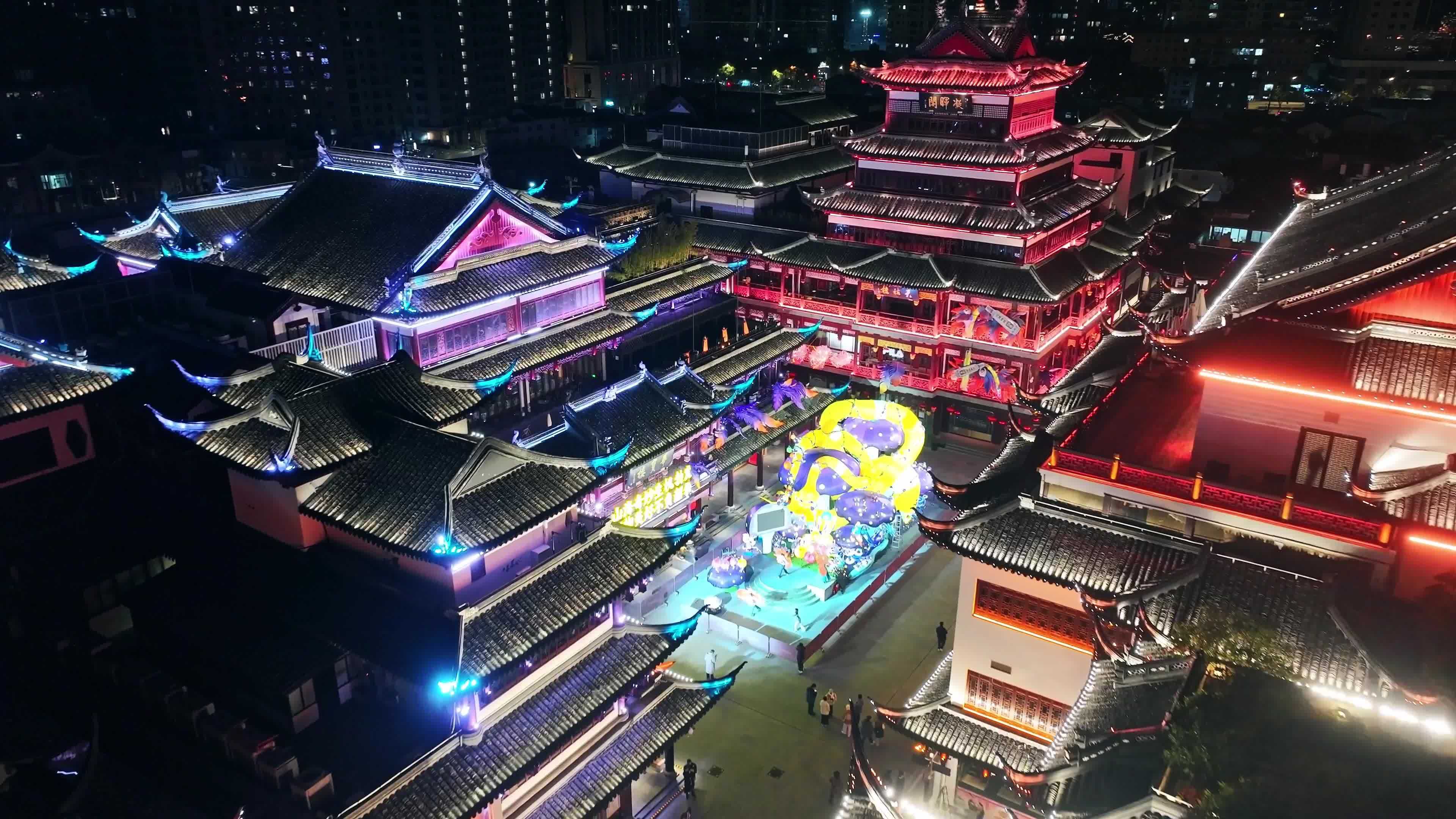 2025 豫园灯会 上海年味视频素材画面2