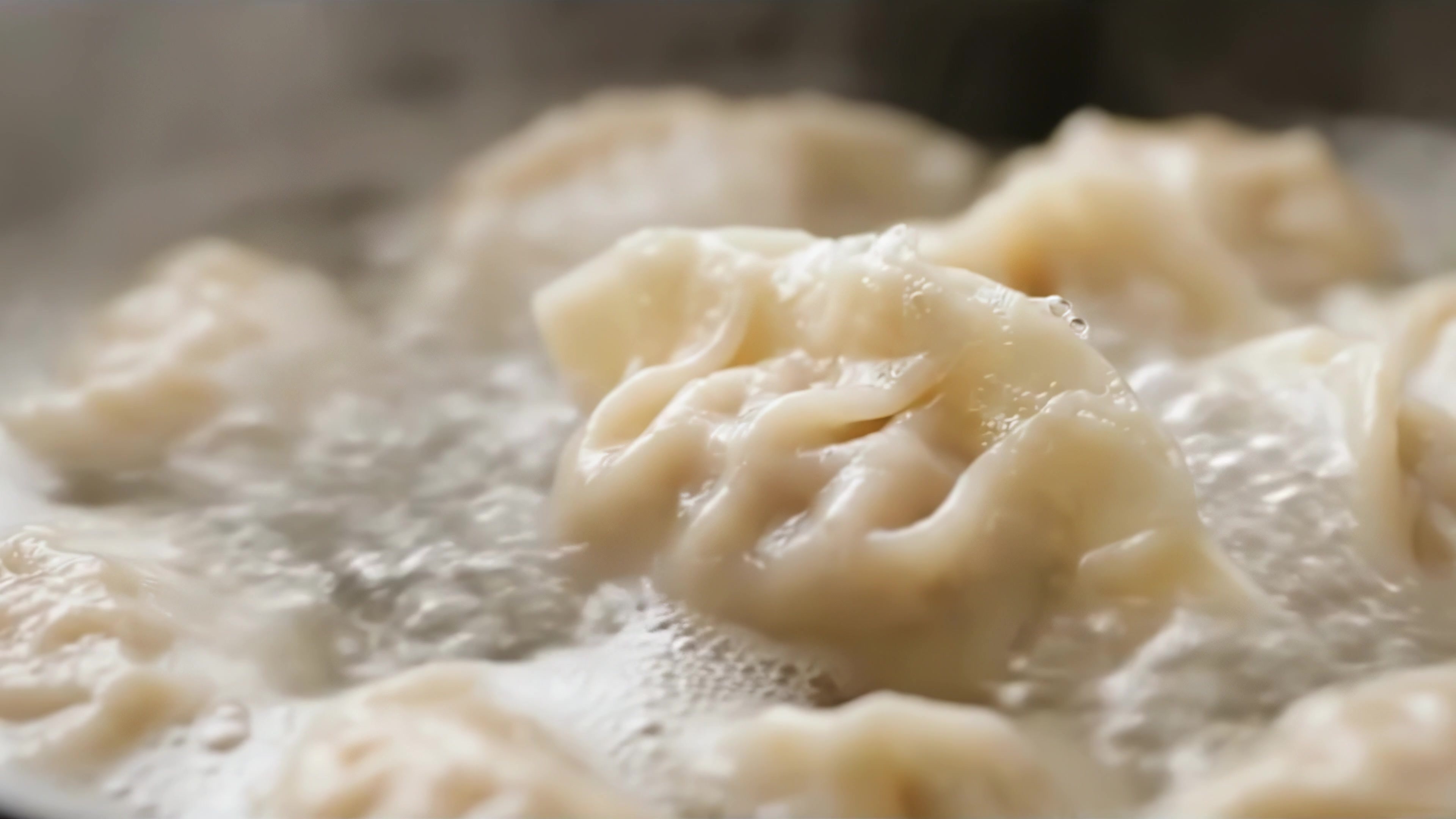 过年饺子包饺子春节一盘水饺吃饺子新年新春视频素材画面3