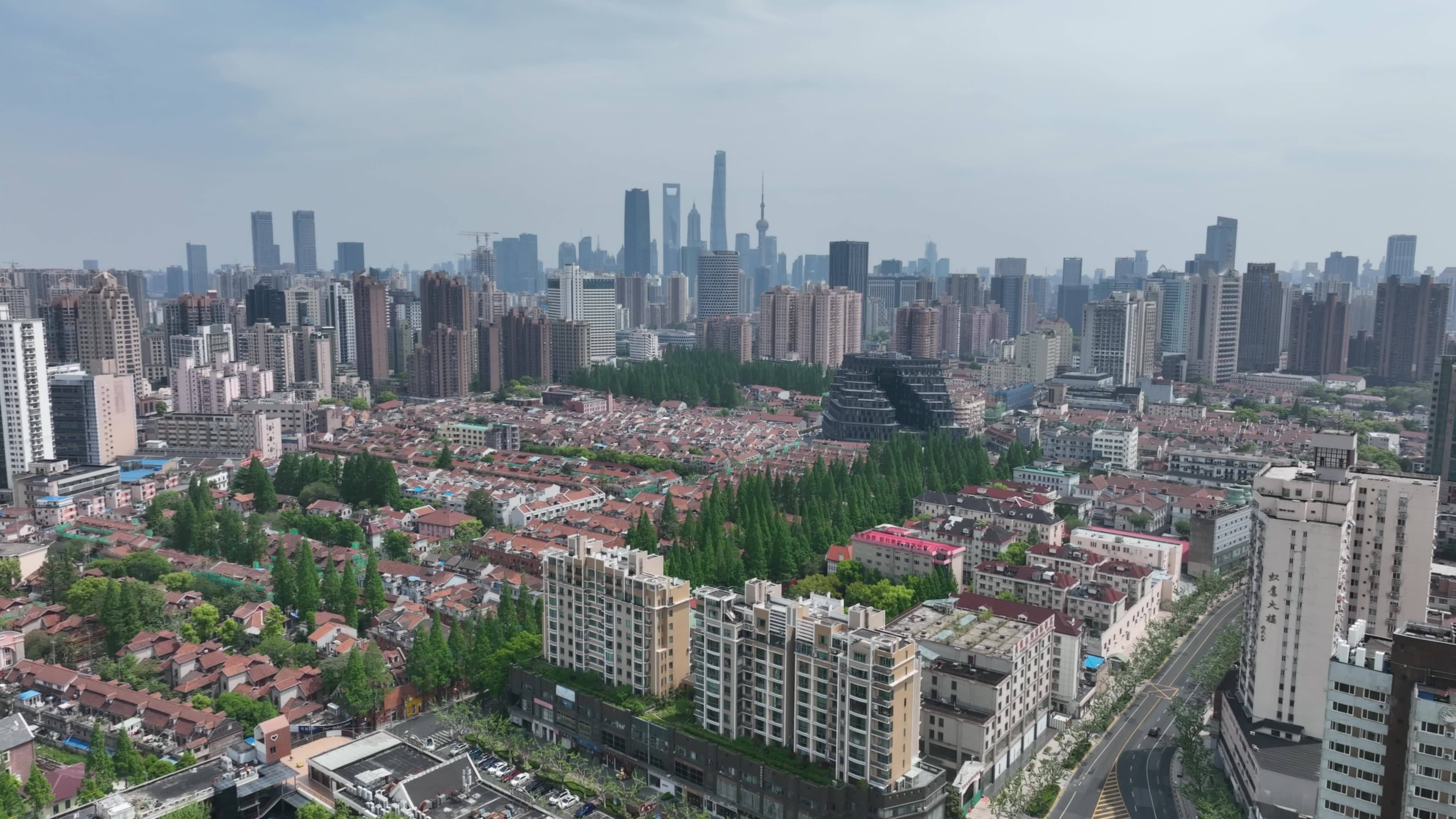 4K上海虹口足球场航拍视频素材画面4