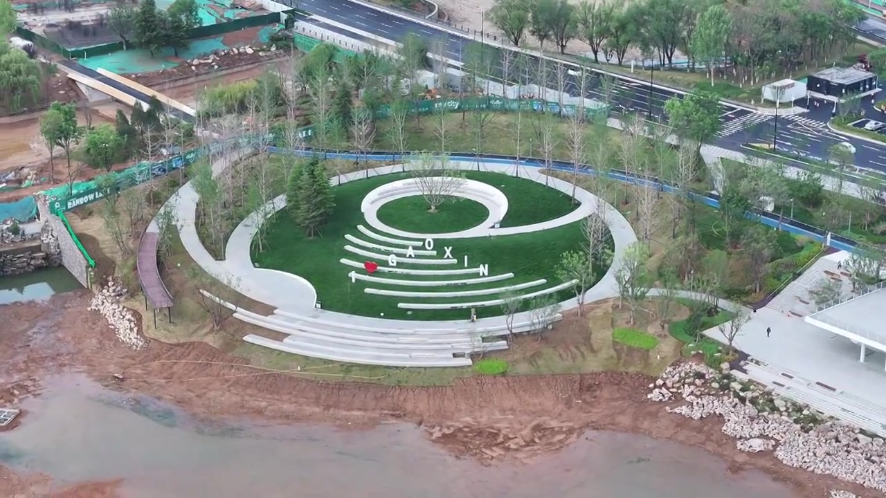 山东济南历城区彩虹湖公园航拍视频素材画面4