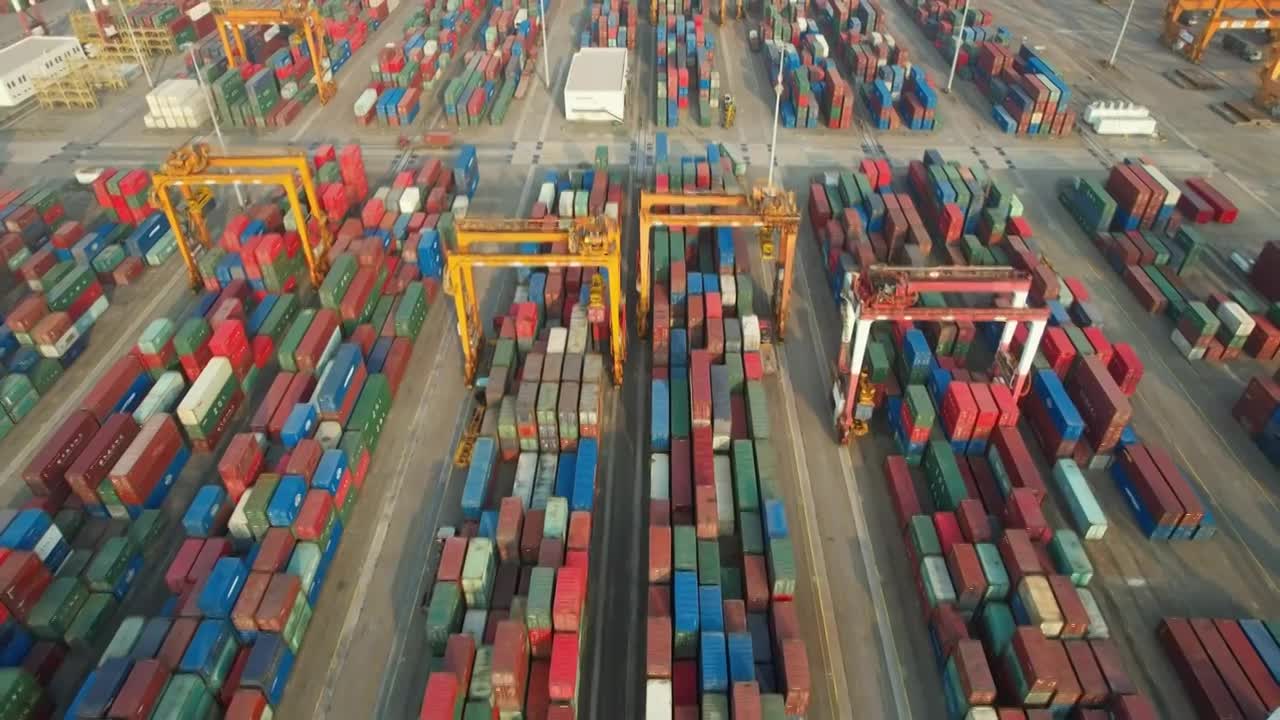 厦门港口集装箱码头航拍合集视频素材画面1