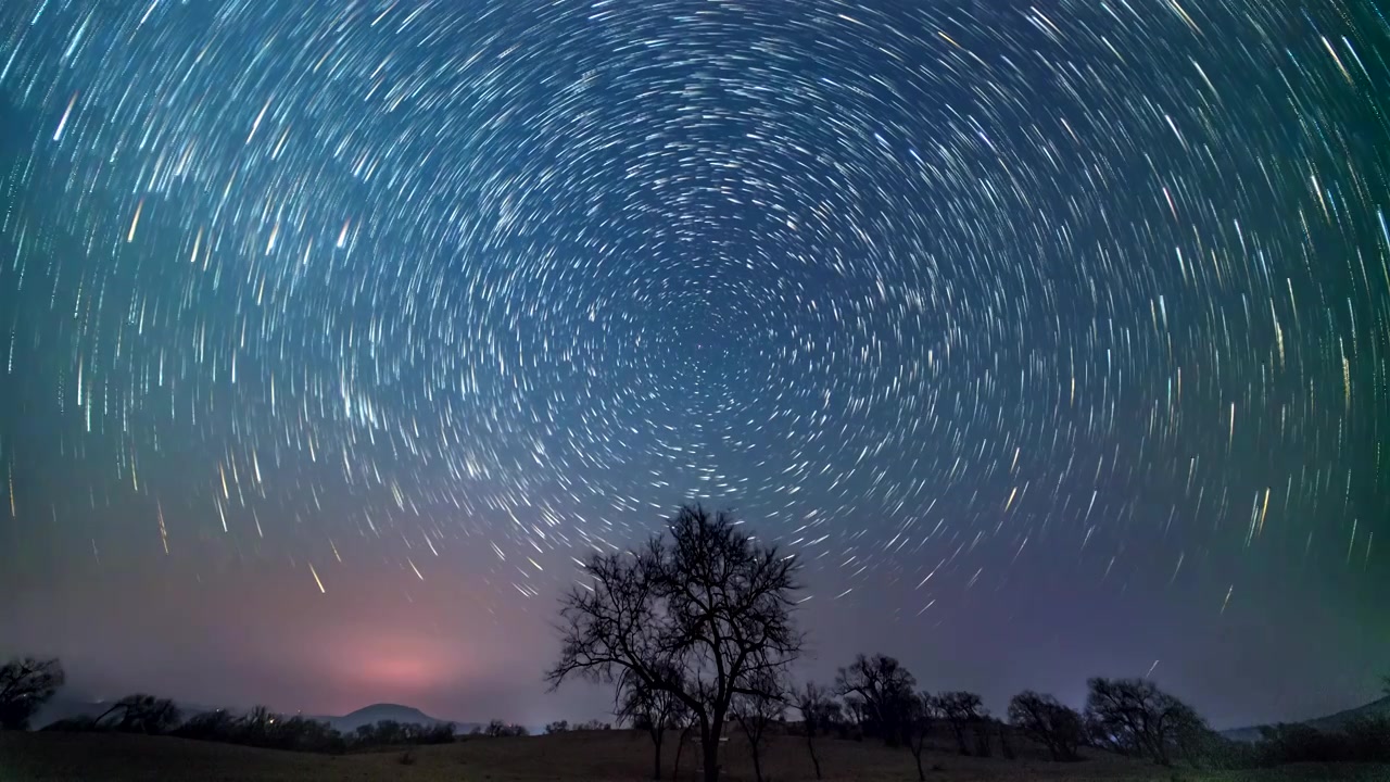 河北丰宁春季星空银河延时视频素材画面4