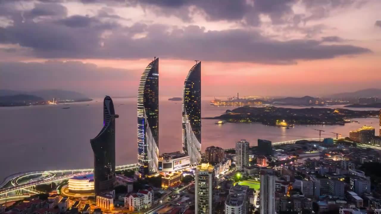 厦门日落夜景航拍延时 厦门地标视频素材画面1