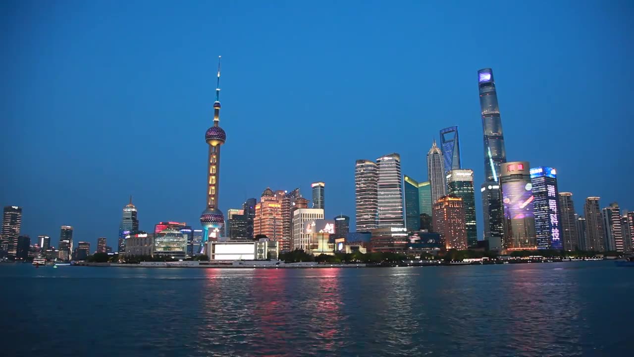 上海市陆家嘴金融区视频素材画面1