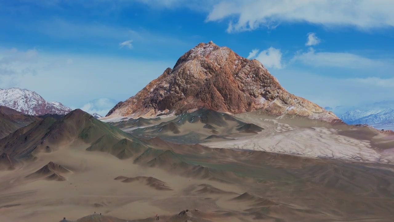 青海黑独山胭脂山自然风光航拍视频素材画面4