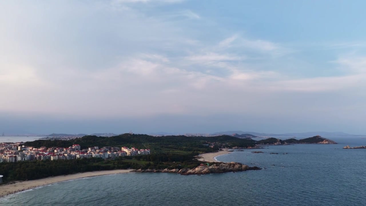 航拍福建莆田市湄洲岛妈祖文化旅游区鹅尾神石园风光视频素材画面3