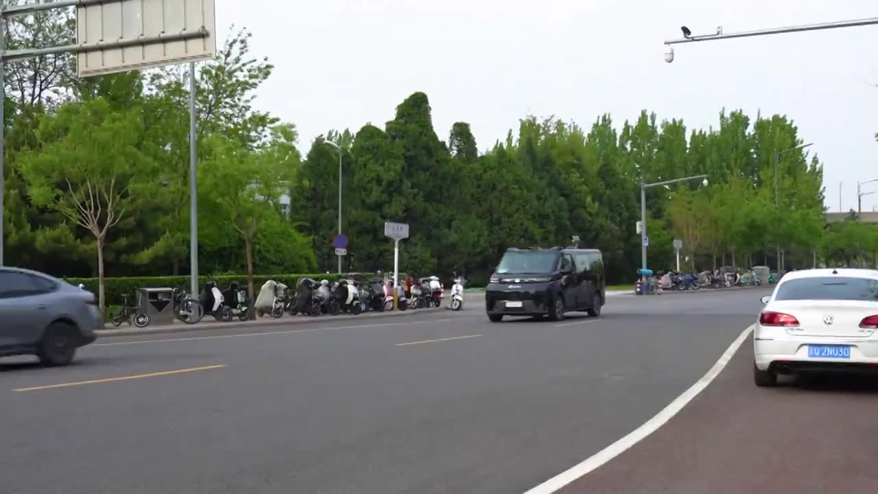 亦庄无人驾驶汽车视频素材画面1