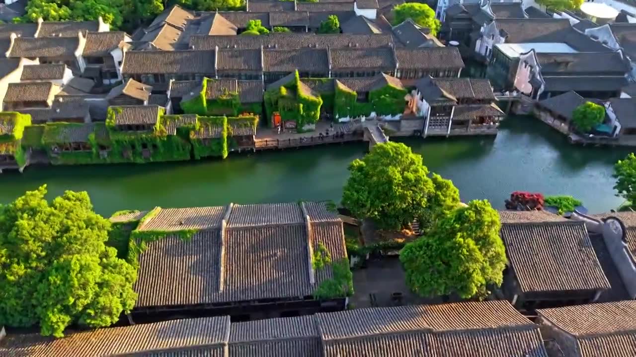 乌镇西栅航拍视频素材画面1