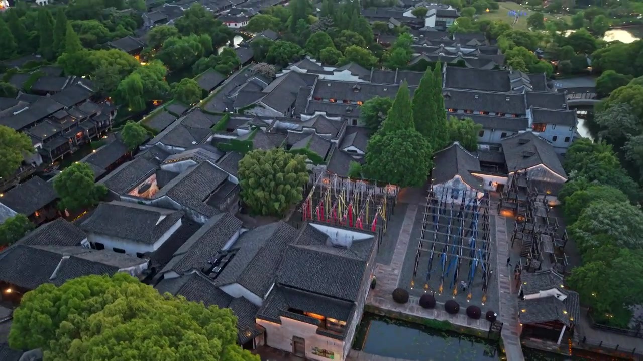 乌镇西栅夜景航拍视频素材画面3
