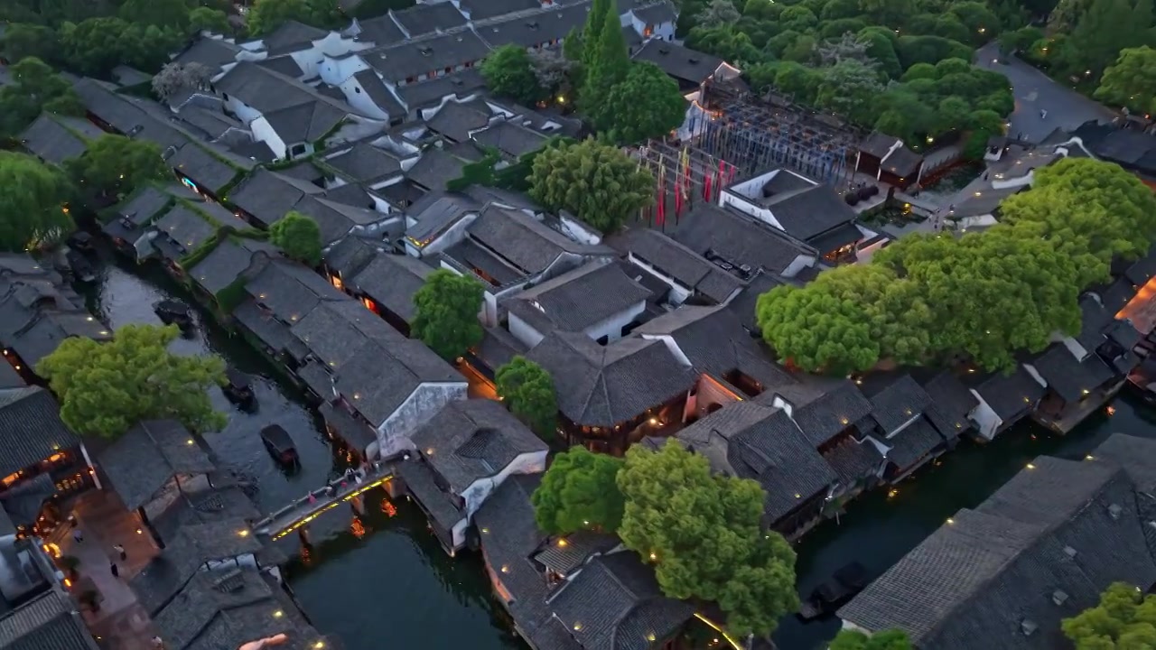 乌镇西栅夜景航拍视频素材画面3
