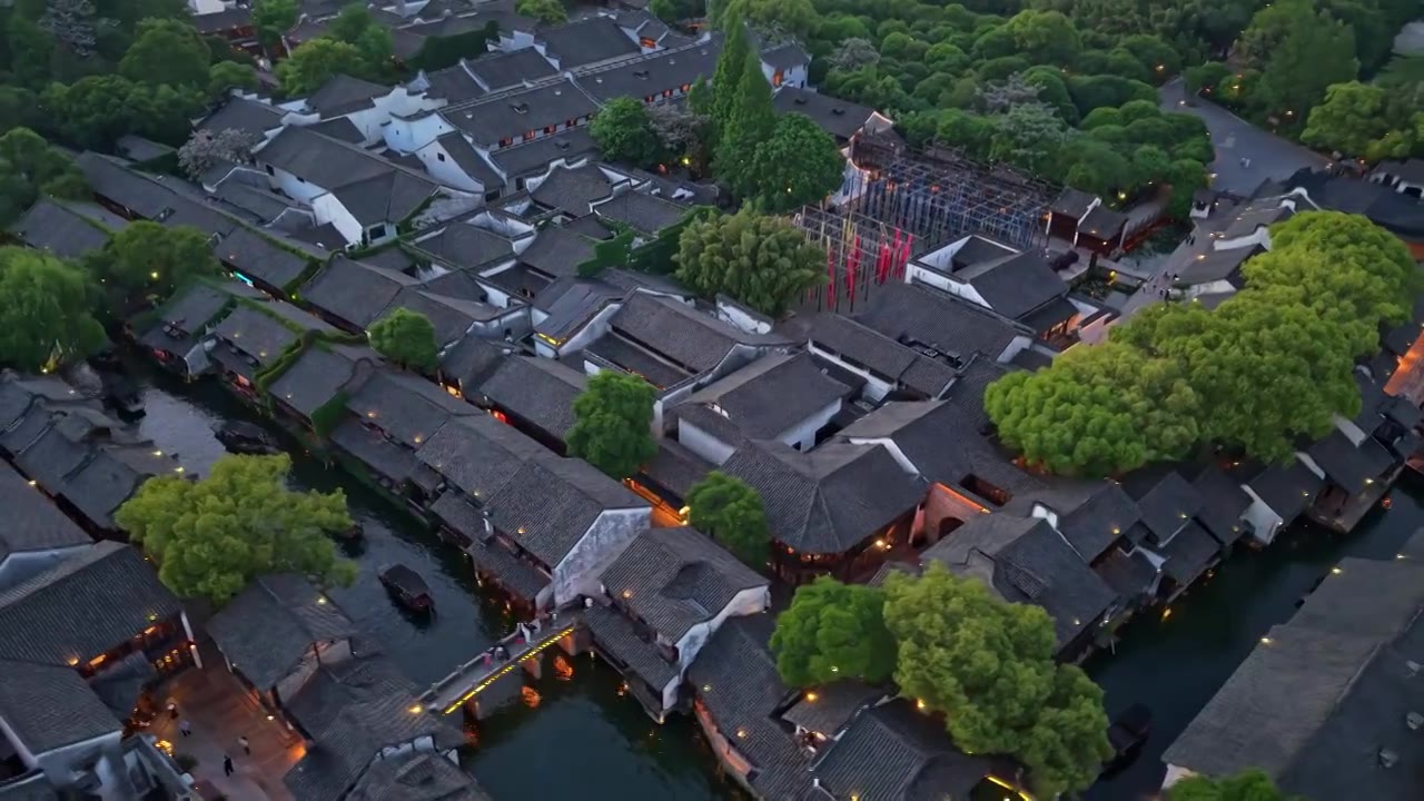 乌镇西栅夜景航拍视频素材画面4