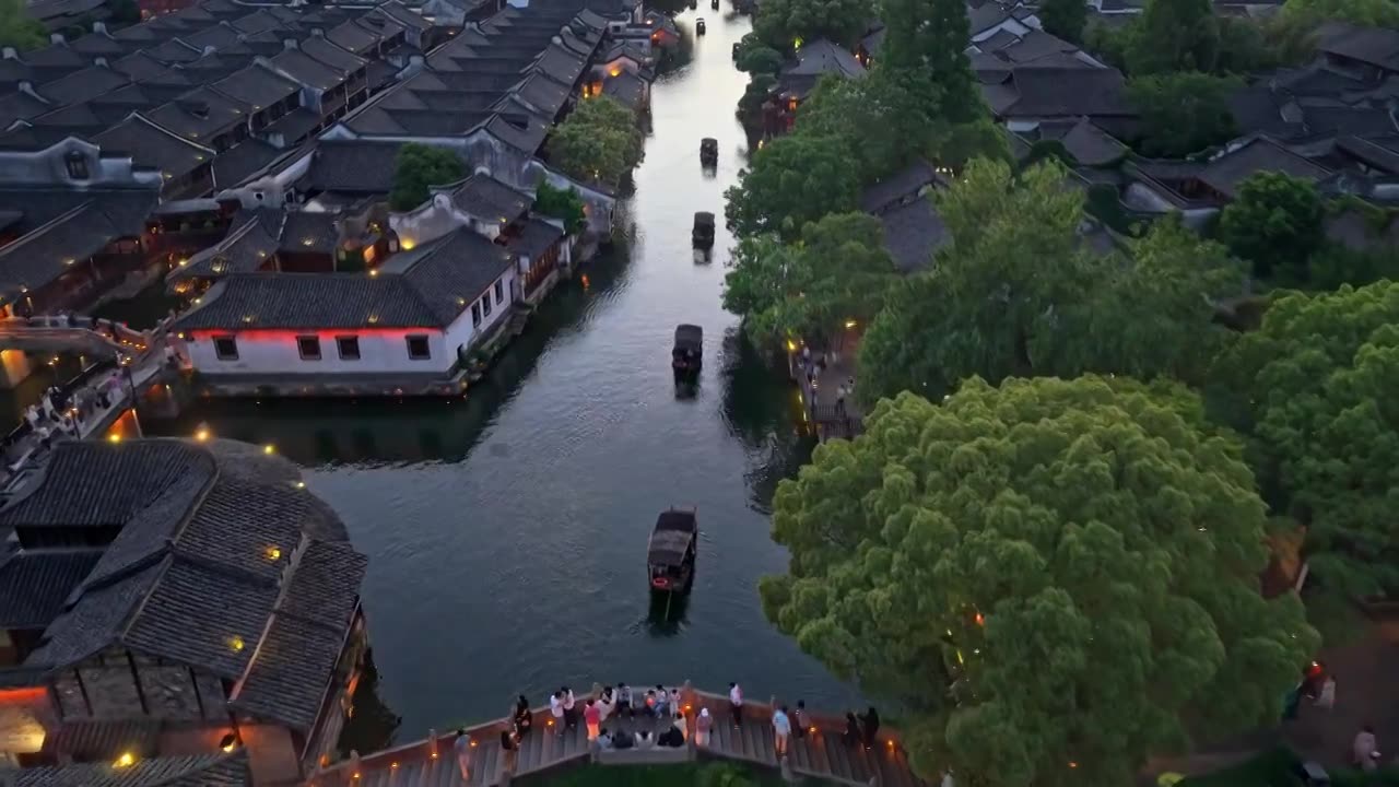 乌镇西栅夜景航拍视频素材画面1