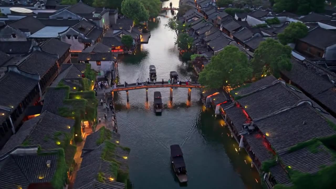 乌镇西栅夜景航拍视频素材画面1
