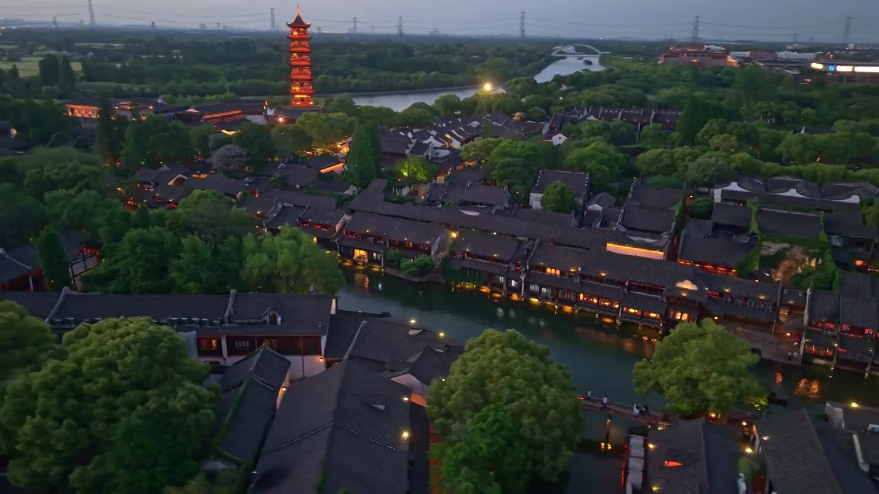 乌镇西栅夜景航拍视频素材画面3