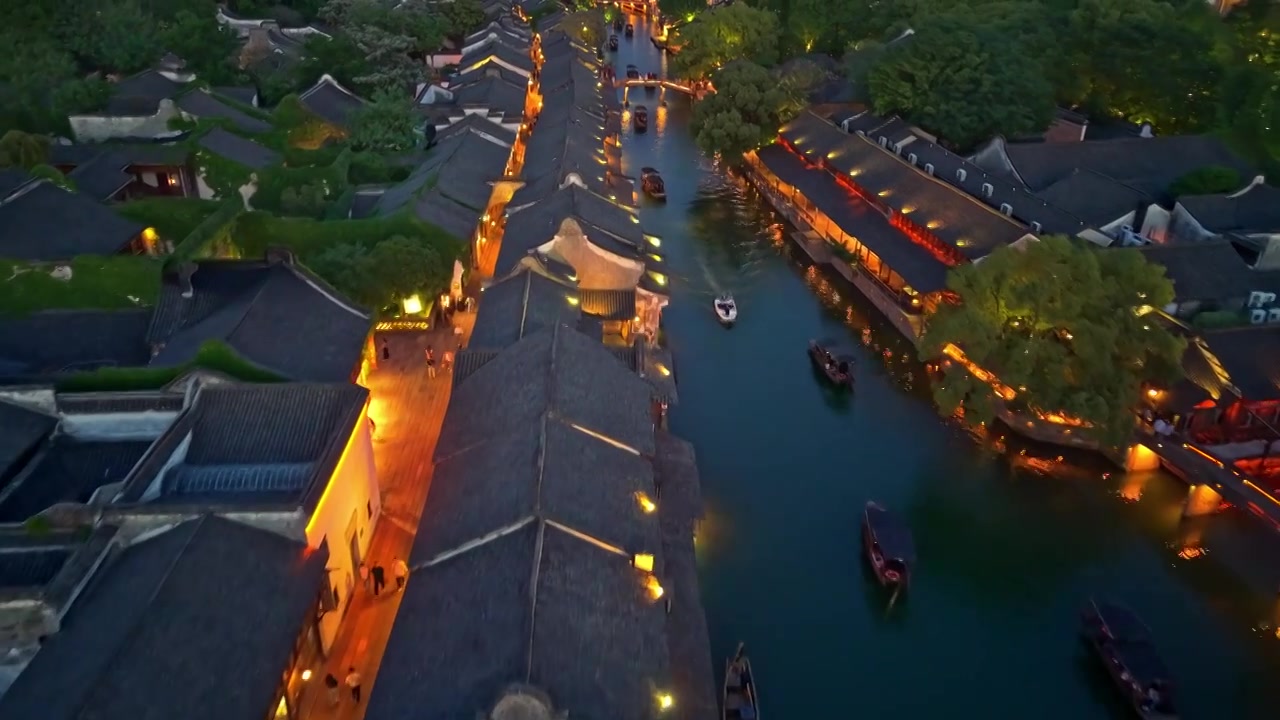 乌镇西栅夜景航拍视频素材画面3