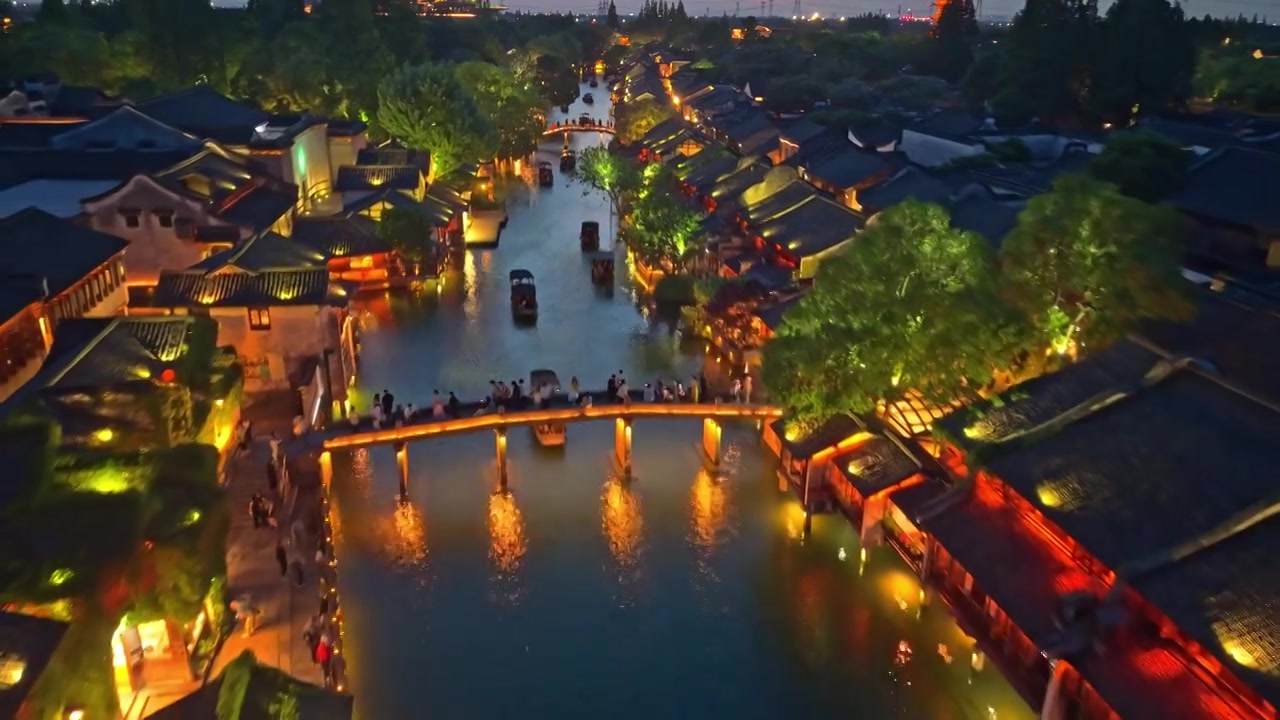 乌镇西栅夜景航拍视频素材画面4