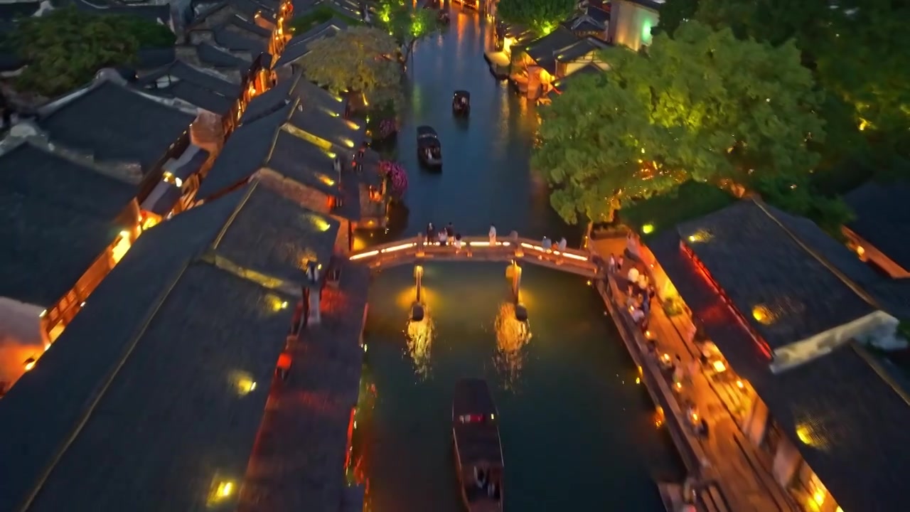 乌镇西栅夜景航拍视频素材画面4