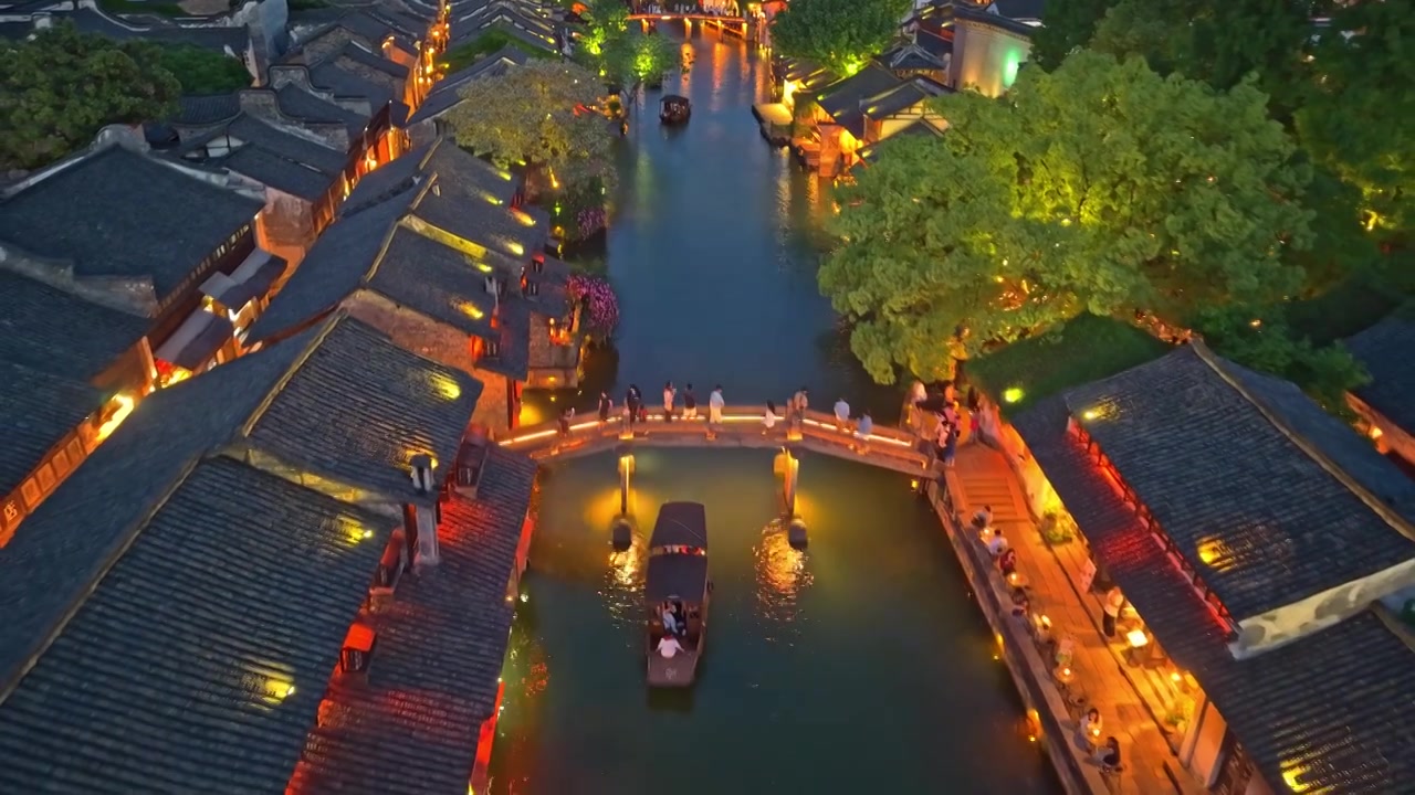 乌镇西栅夜景航拍视频素材画面3