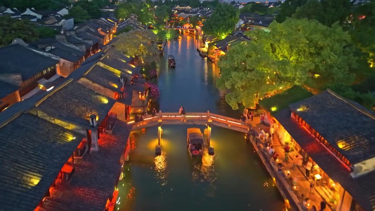乌镇西栅夜景航拍视频素材画面1