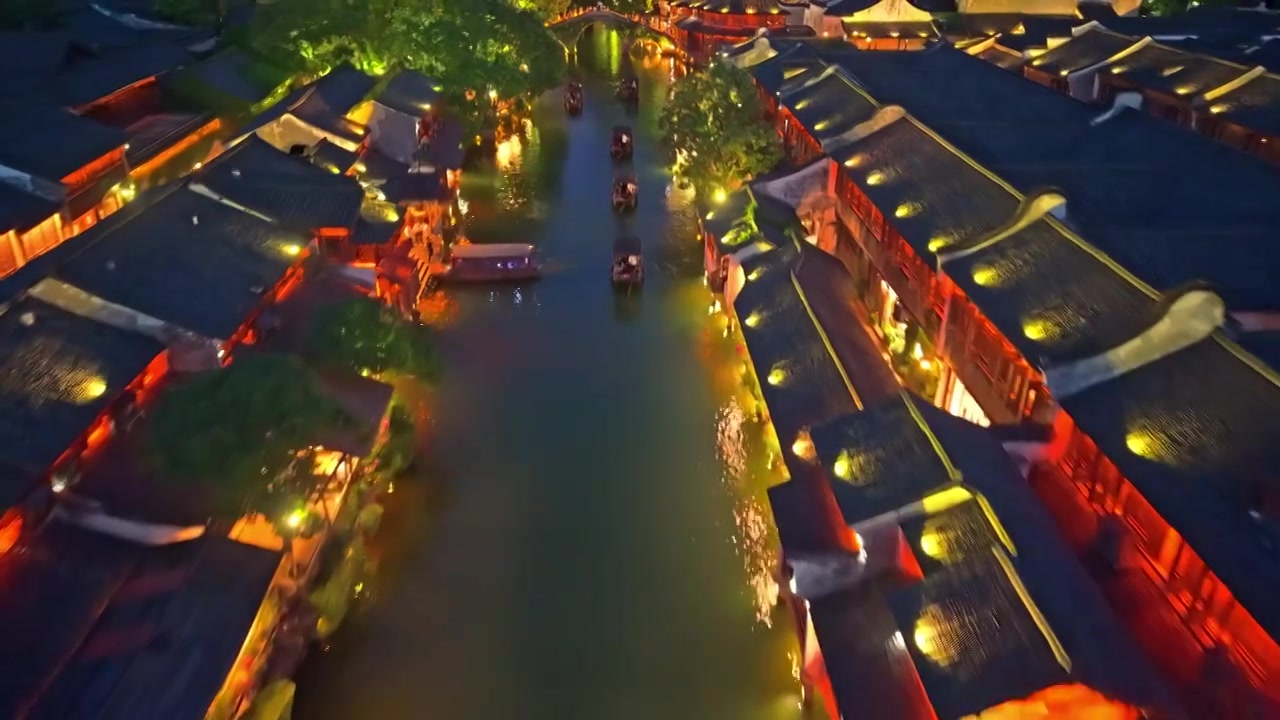乌镇西栅夜景航拍视频素材画面3