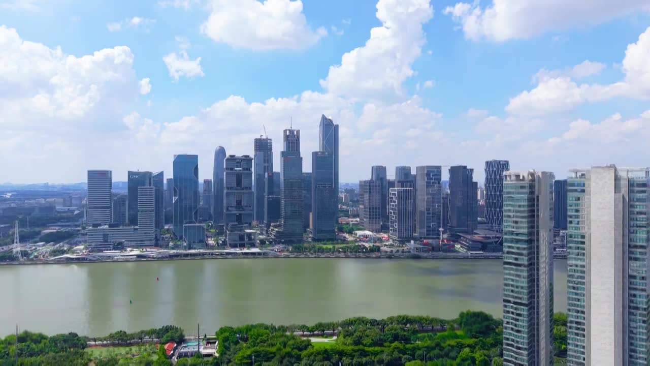 广州琶洲CBD航拍视频素材画面1