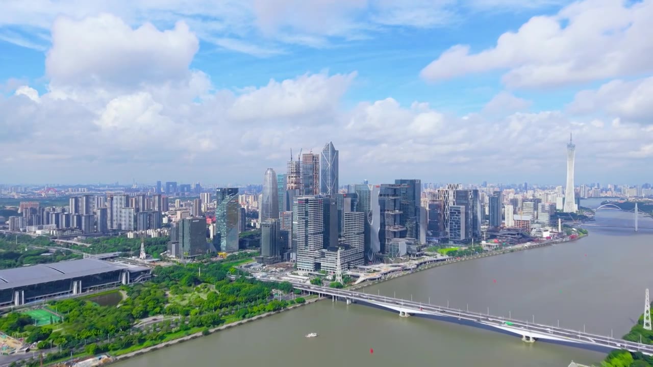 广州琶洲CBD航拍视频素材画面4