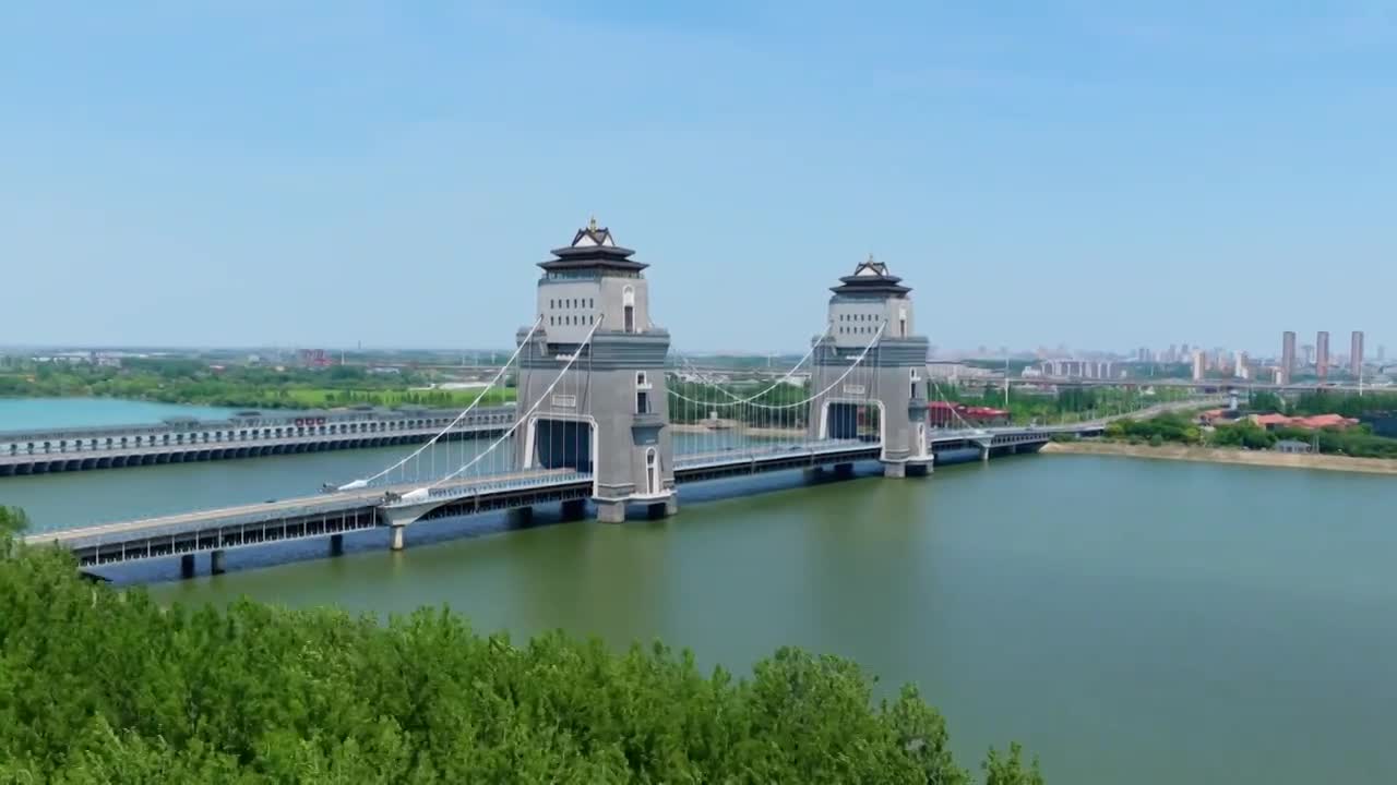 扬州日出地标航拍合集视频素材画面3