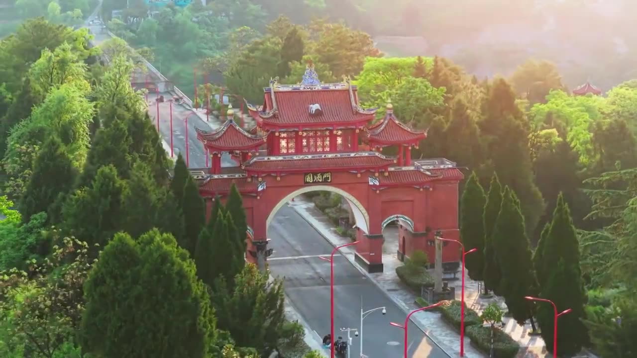 贵州茅台镇美酒河赤水河畔遵义白酒基地视频素材画面1