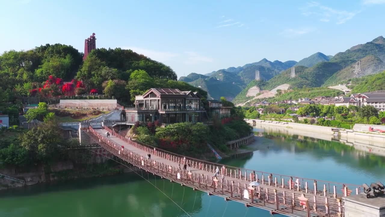 贵州茅台镇美酒河赤水河畔遵义白酒基地视频素材画面1