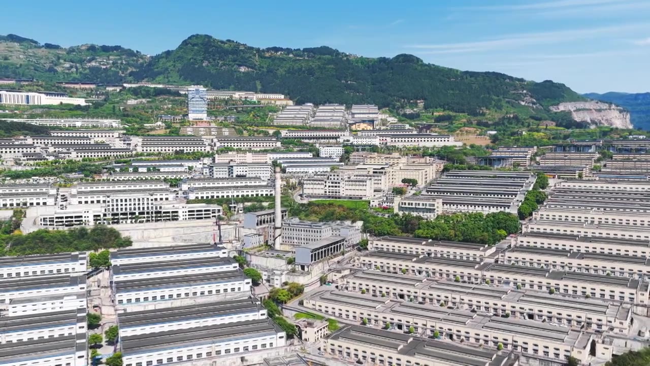 贵州茅台镇美酒河赤水河畔遵义白酒基地视频素材画面4