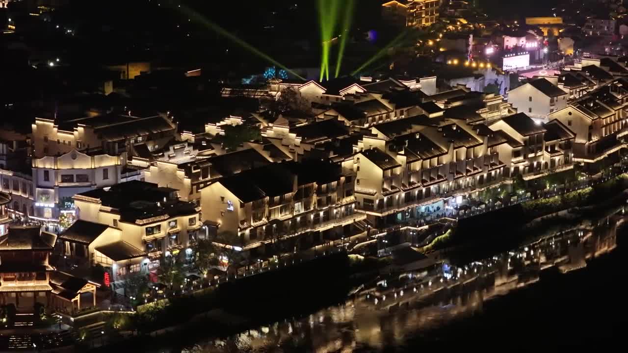 4K航拍怀化市洪江区洪江古商城夜景视频素材画面4