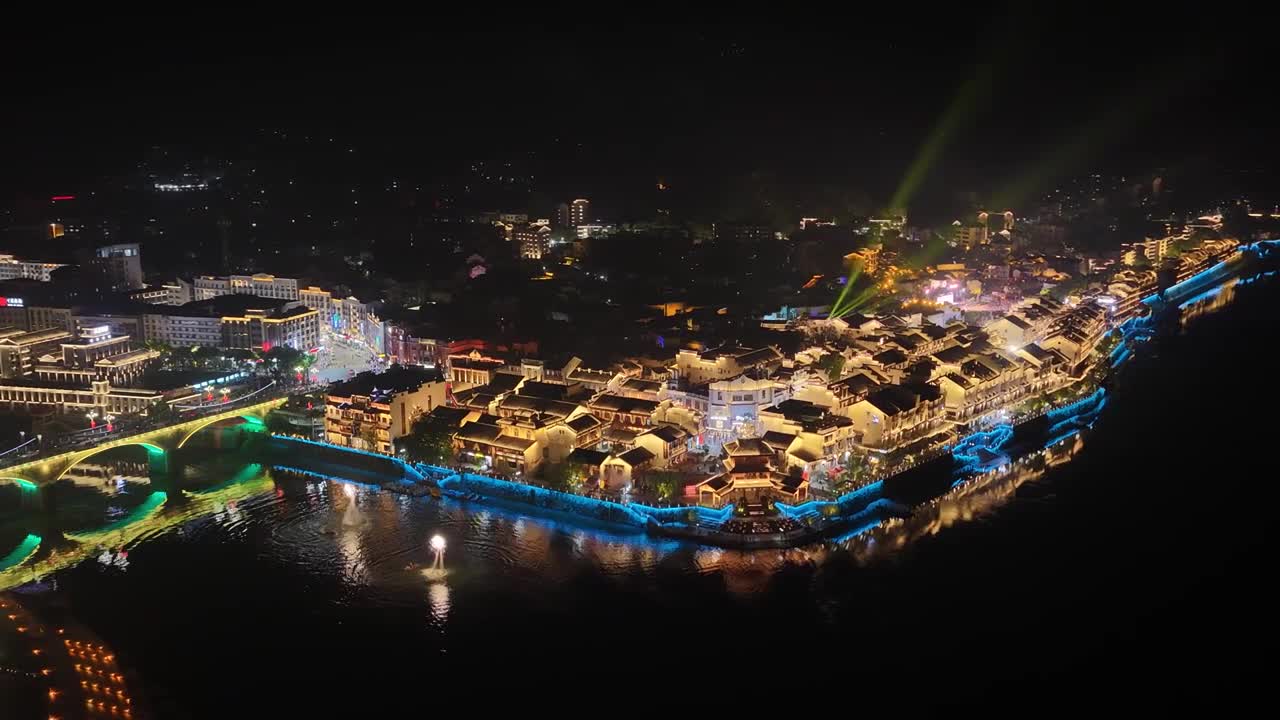 4K航拍怀化市洪江区洪江古商城夜景视频素材画面1