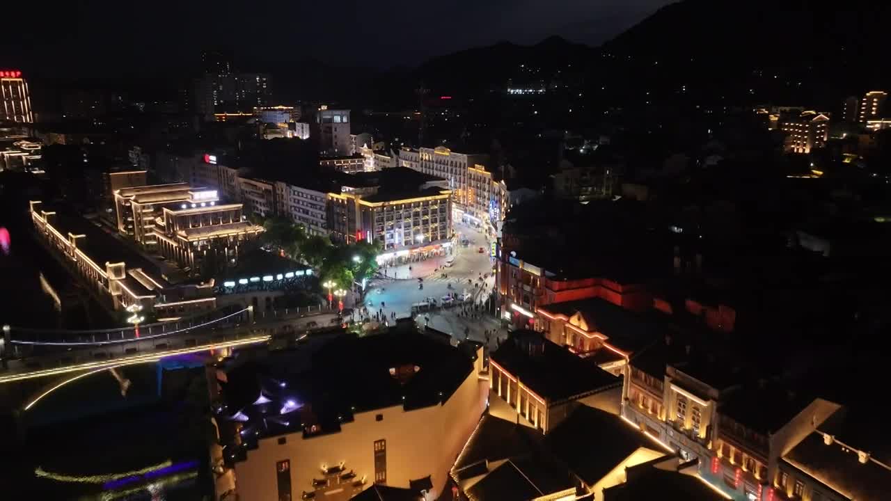 4K航拍怀化市洪江区洪江古商城夜景视频素材画面3