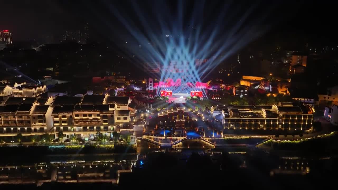 4K航拍怀化市洪江区洪江古商城夜景视频素材画面4